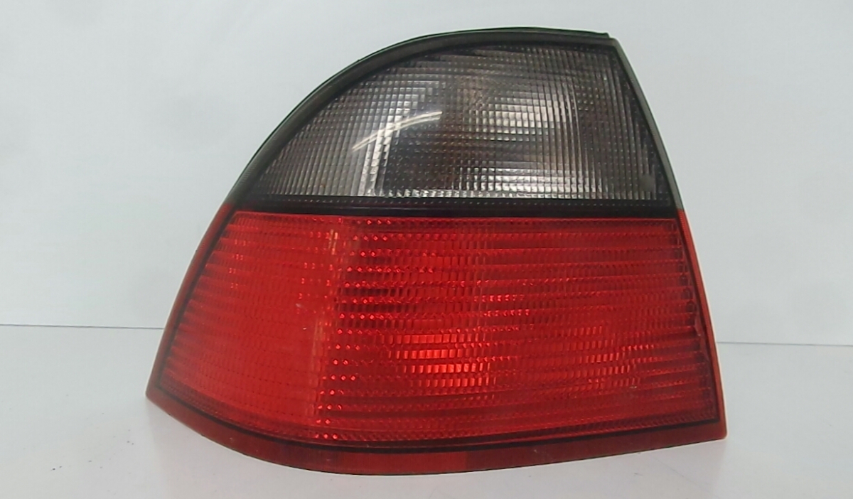 Left Tail light SAAB 9-5 Sedan (YS3E)