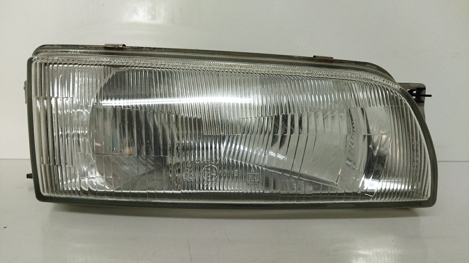 Ótica / farol direita MITSUBISHI Lancer V Sedan (CB_A, CD_A, CE_A)