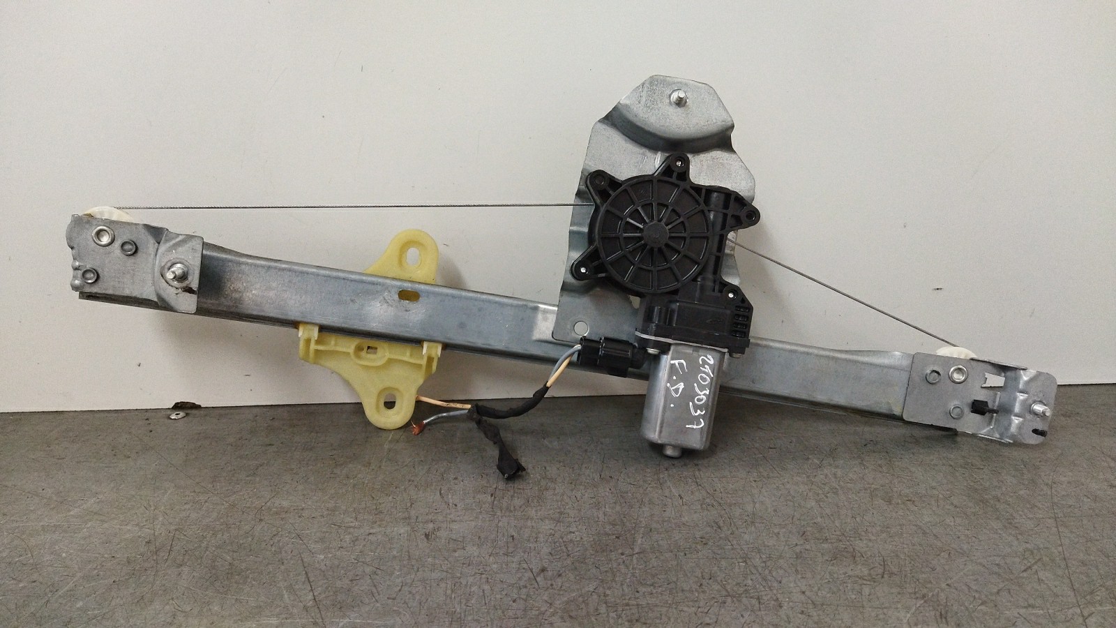 Right front window regulator RENAULT Clio IV (BH_)