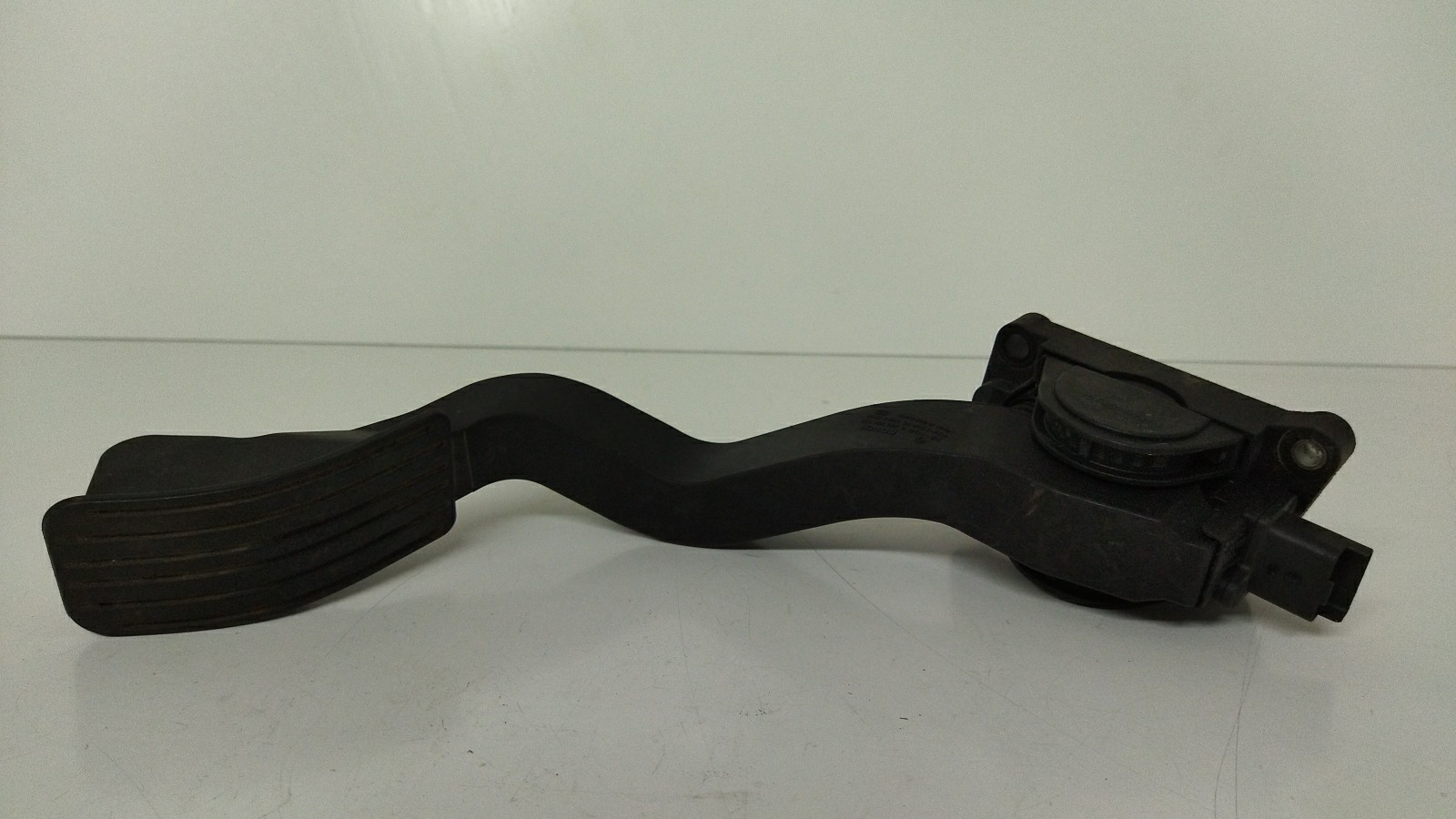 Accelerator Pedal PEUGEOT 307 (3A/C)