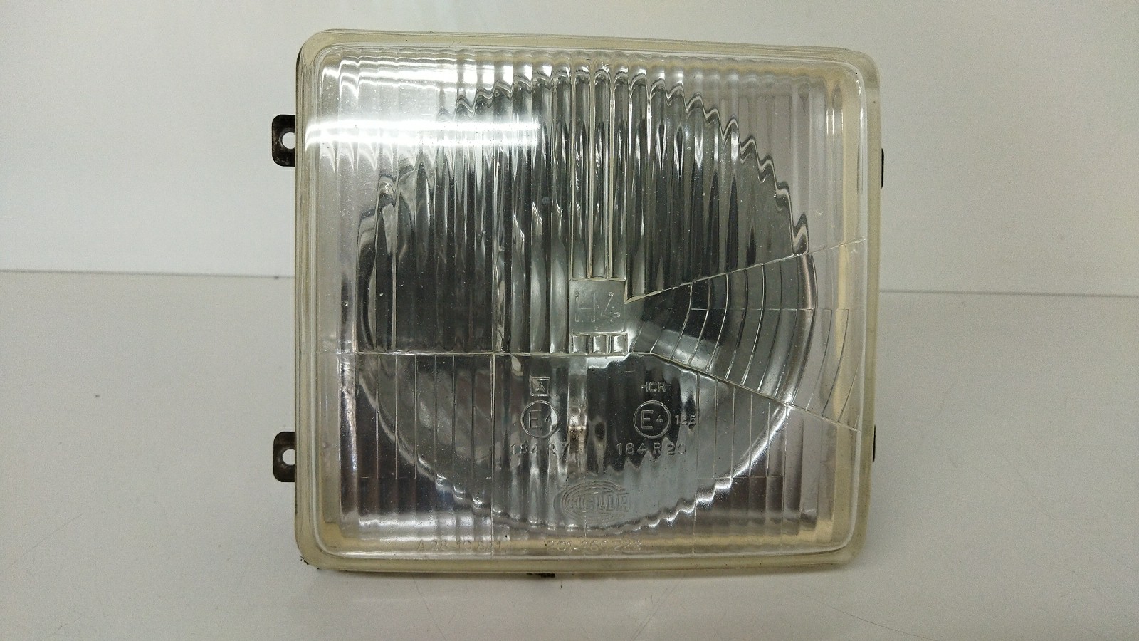 Ótica / farol direita MERCEDES-BENZ 100 (631)
