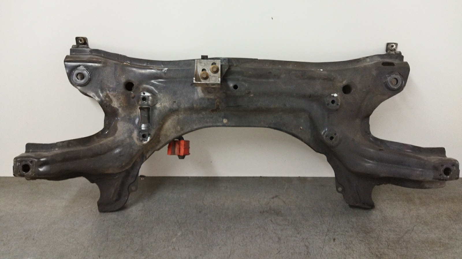 Charriot frente SEAT Arosa (6H)