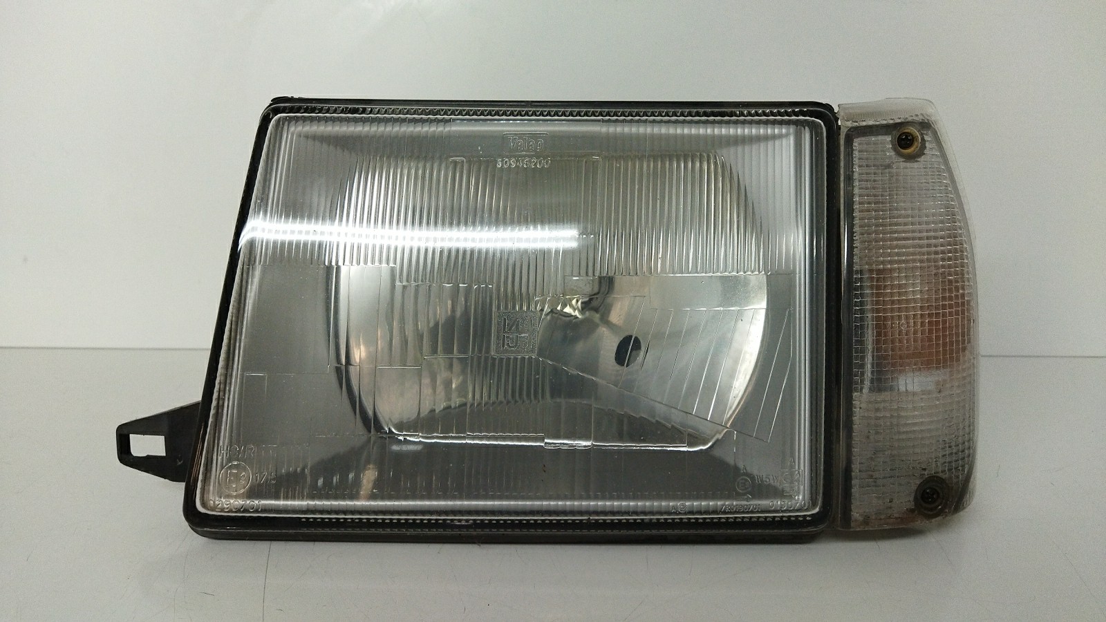 Ótica / farol esquerda LANCIA Y10 (156_)