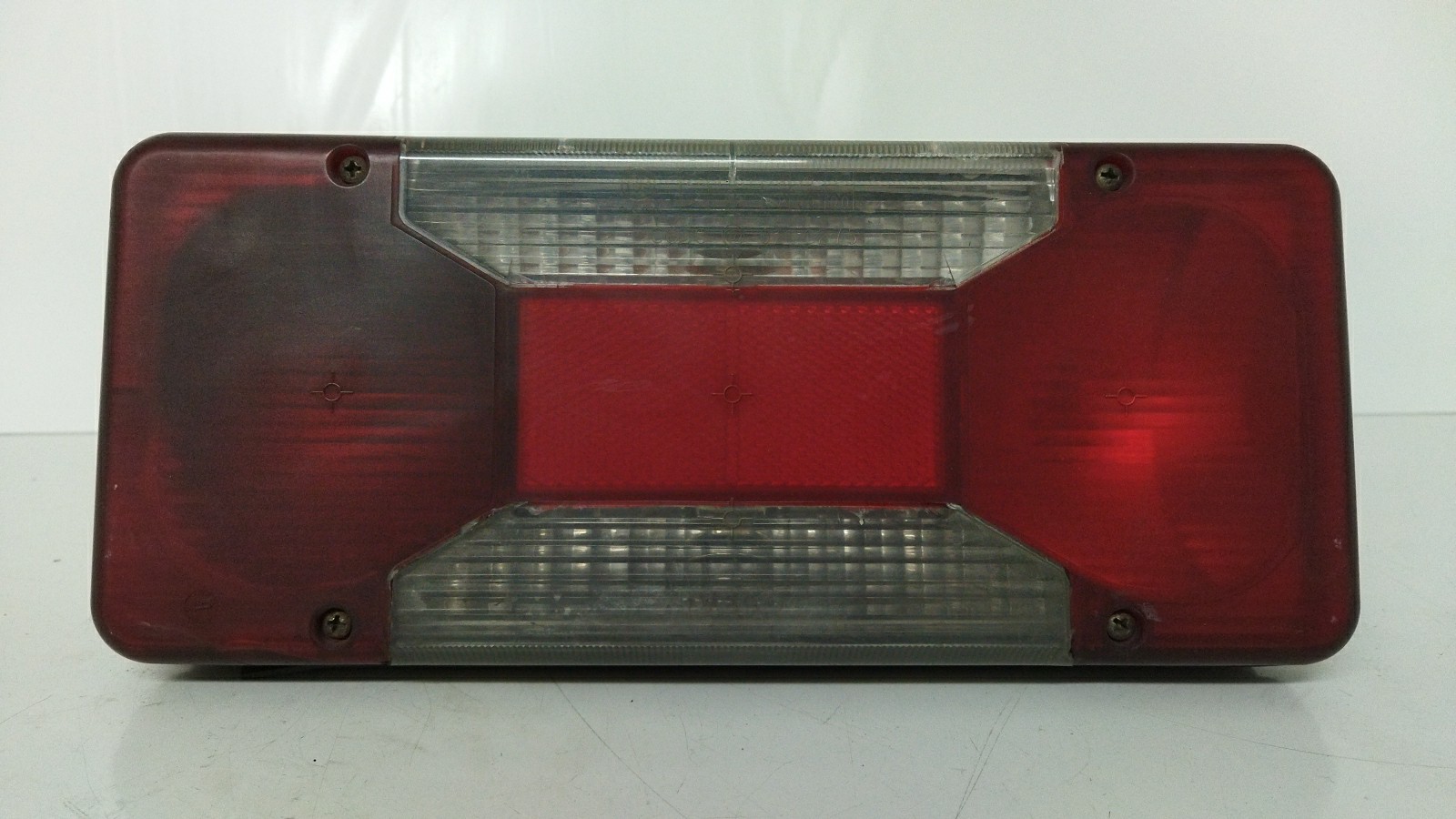 Farolim esquerdo IVECO Daily IV Chassis