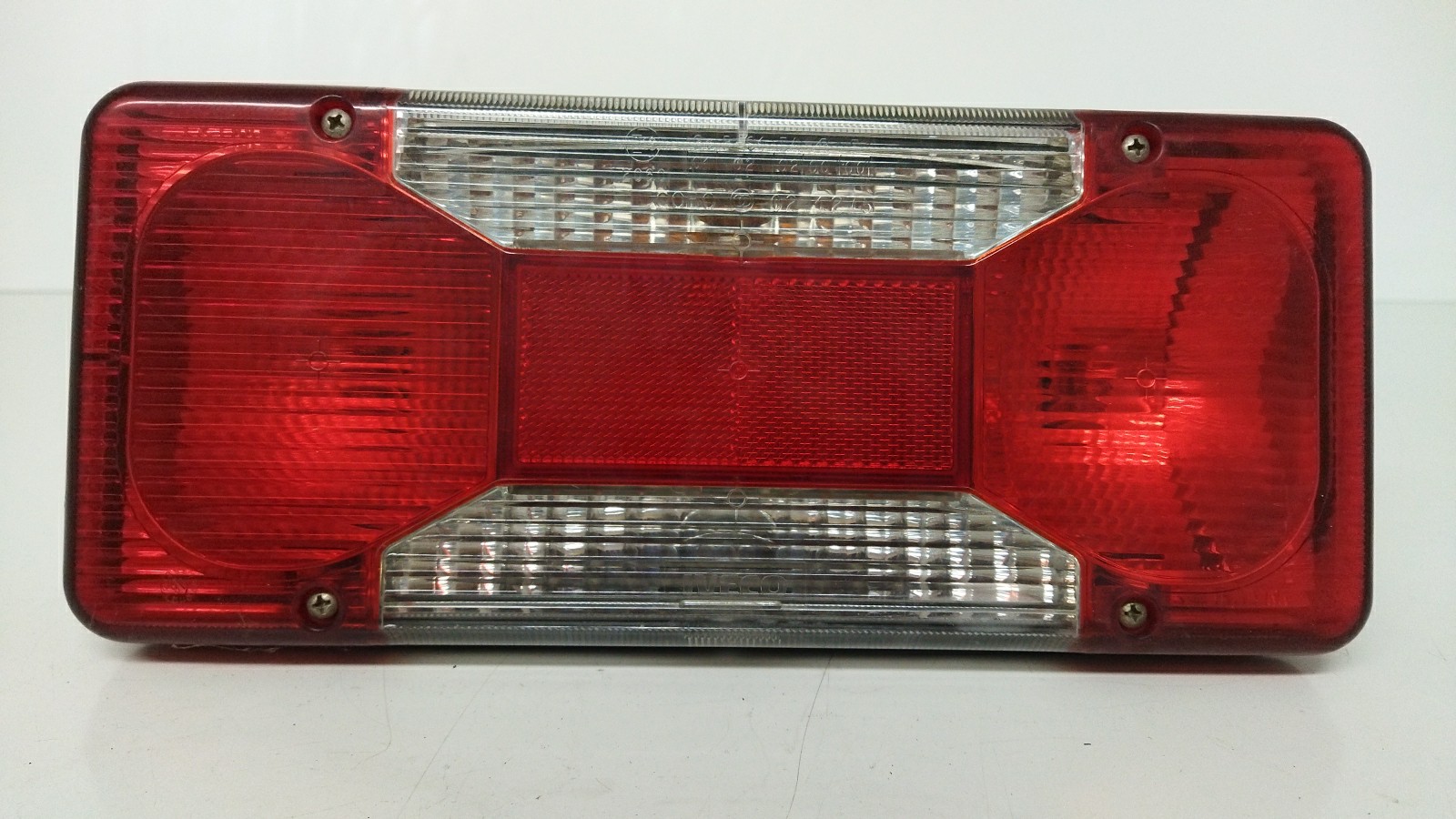 Farolim esquerdo IVECO Daily IV Chassis