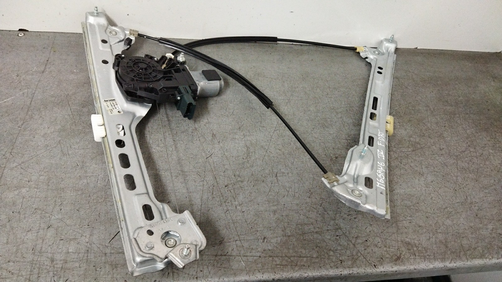 Right front window regulator RENAULT Megane IV (B9A/M_)