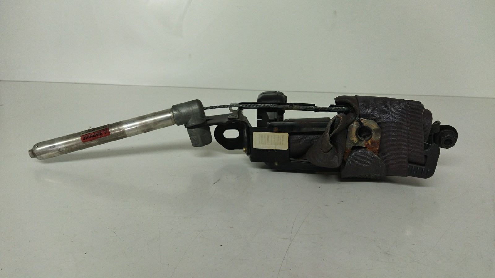 Pré-tensor cinto frente direito VOLVO V40 Combi (VW)