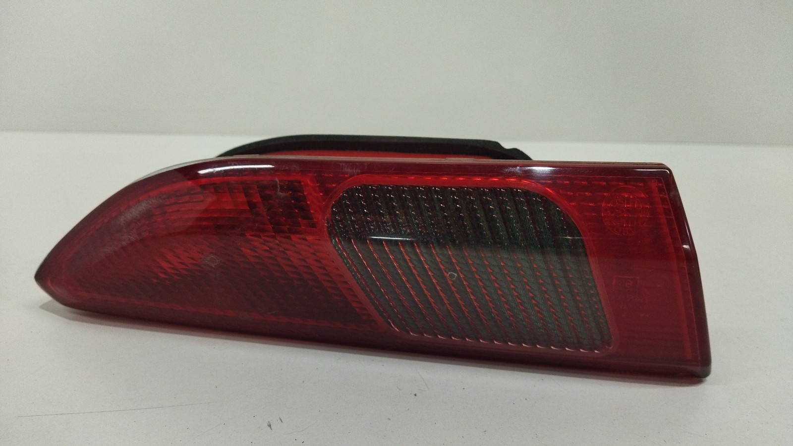 Farolim da mala esquerdo ALFA ROMEO 156 (932_)