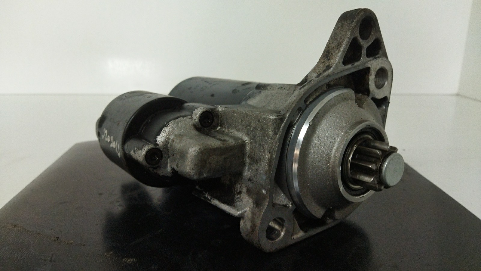 Starter Motor SEAT Leon (1M1) Imagem-1