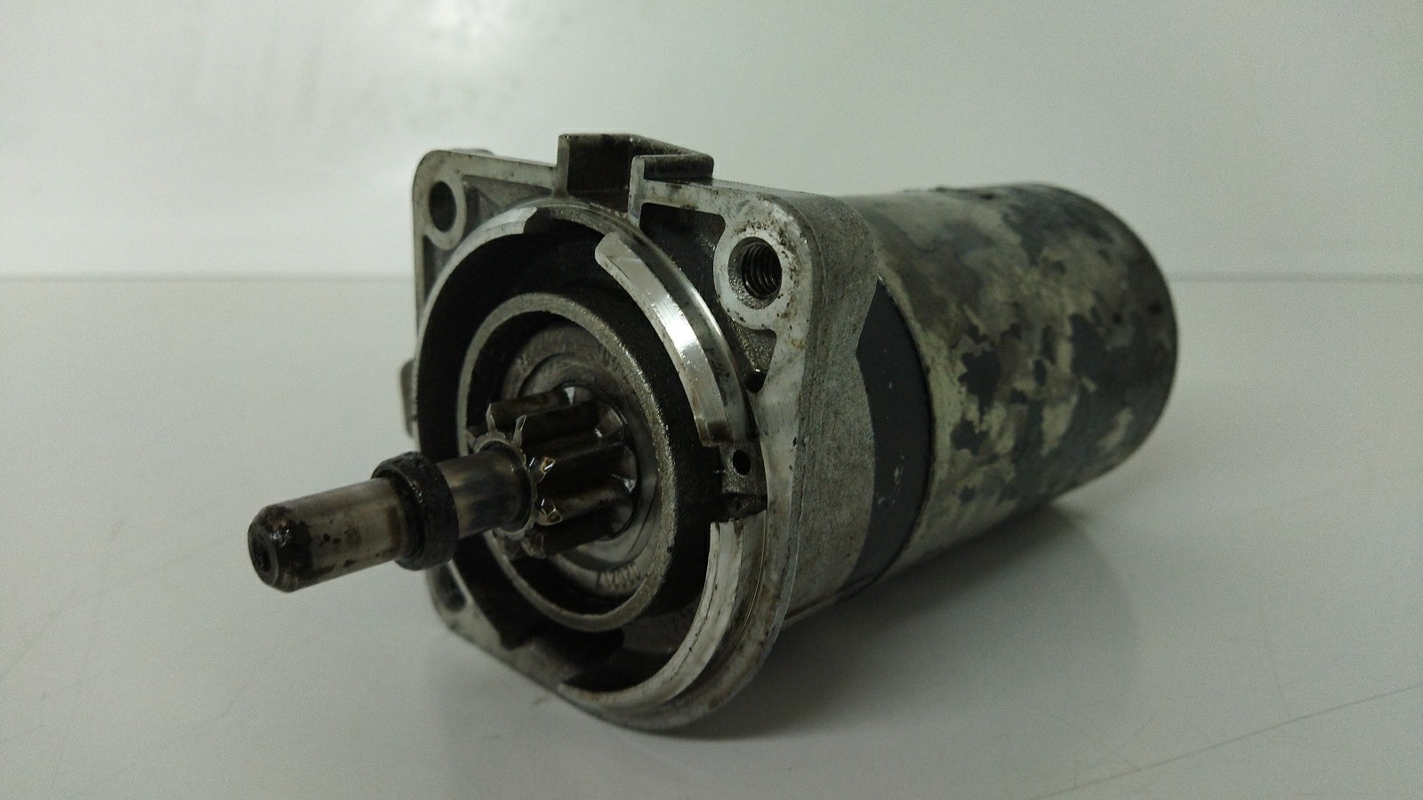 Starter Motor VOLKSWAGEN Golf III (1H1)