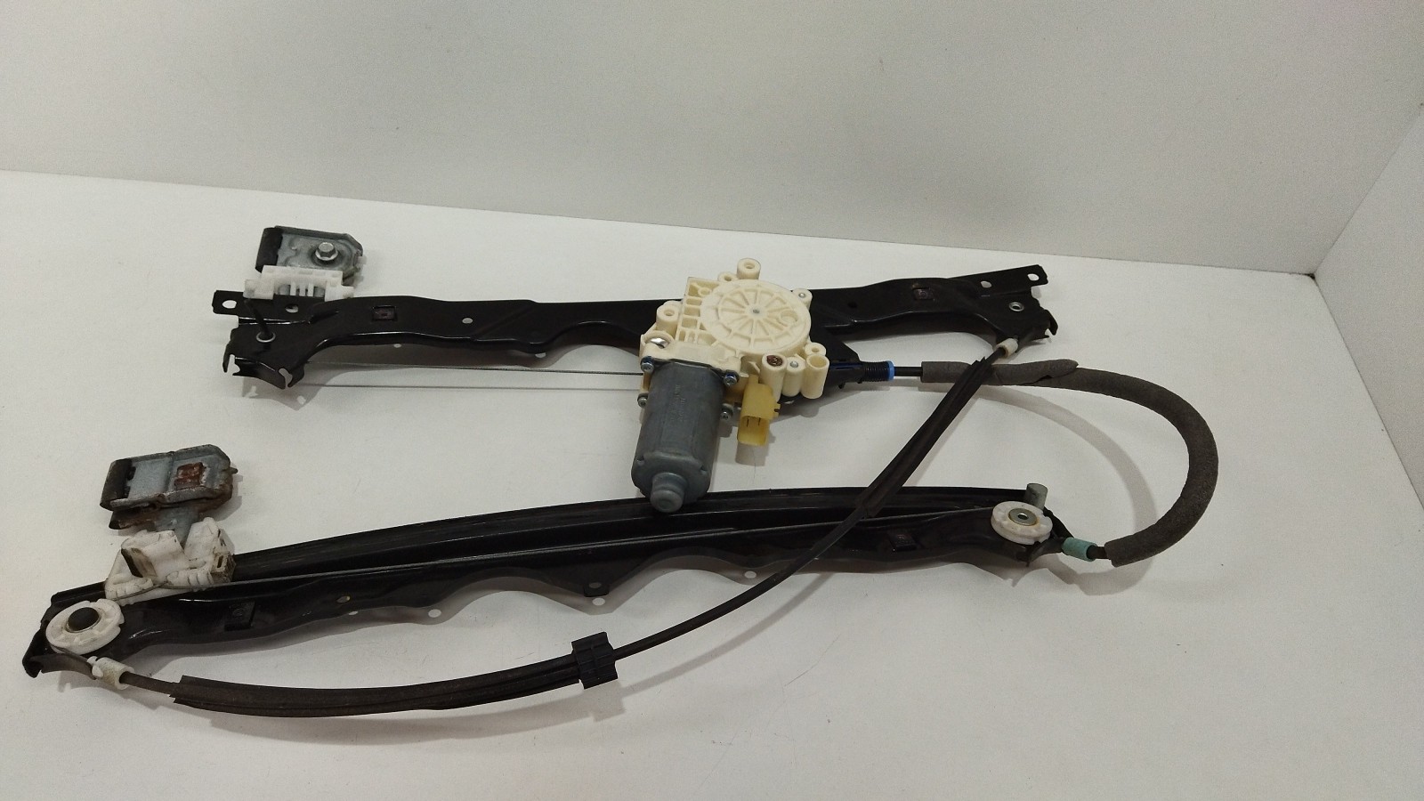 Left front window regulator JEEP Grand Cherokee III (WH, WK)