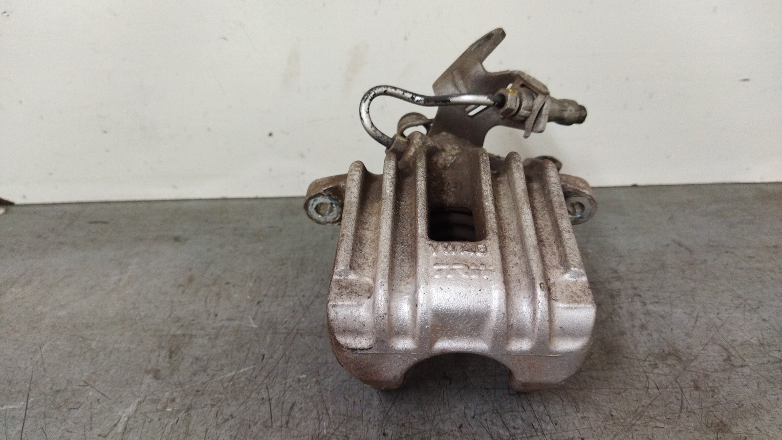 Bomba dos travões Trás Esquerda SKODA Yeti (5L)