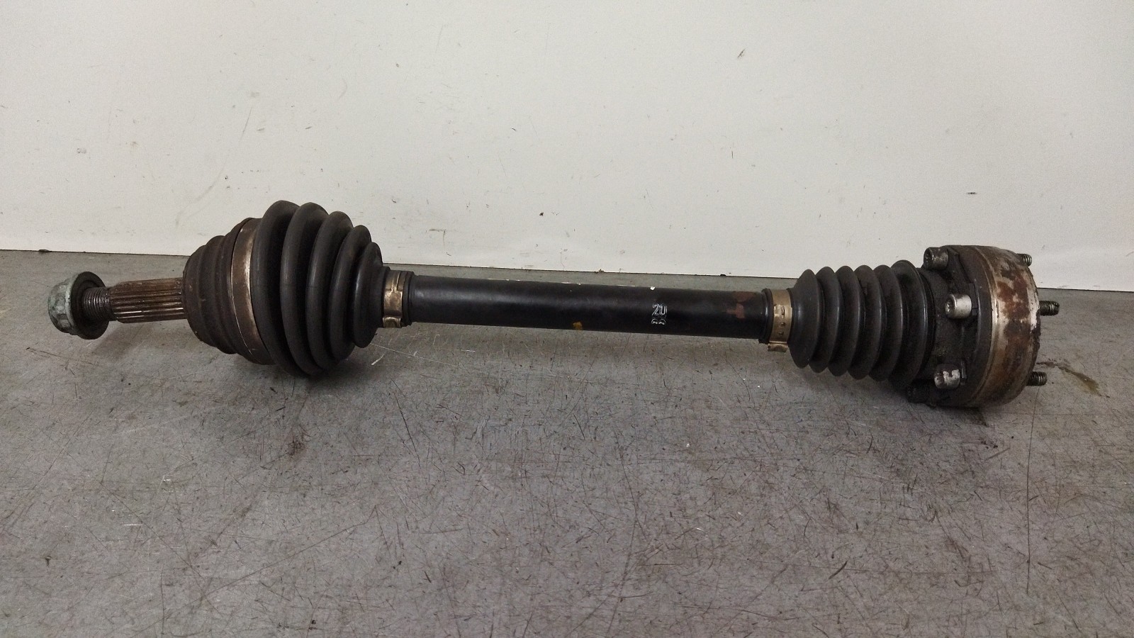 Left front driveshaft VOLKSWAGEN Polo (6N)