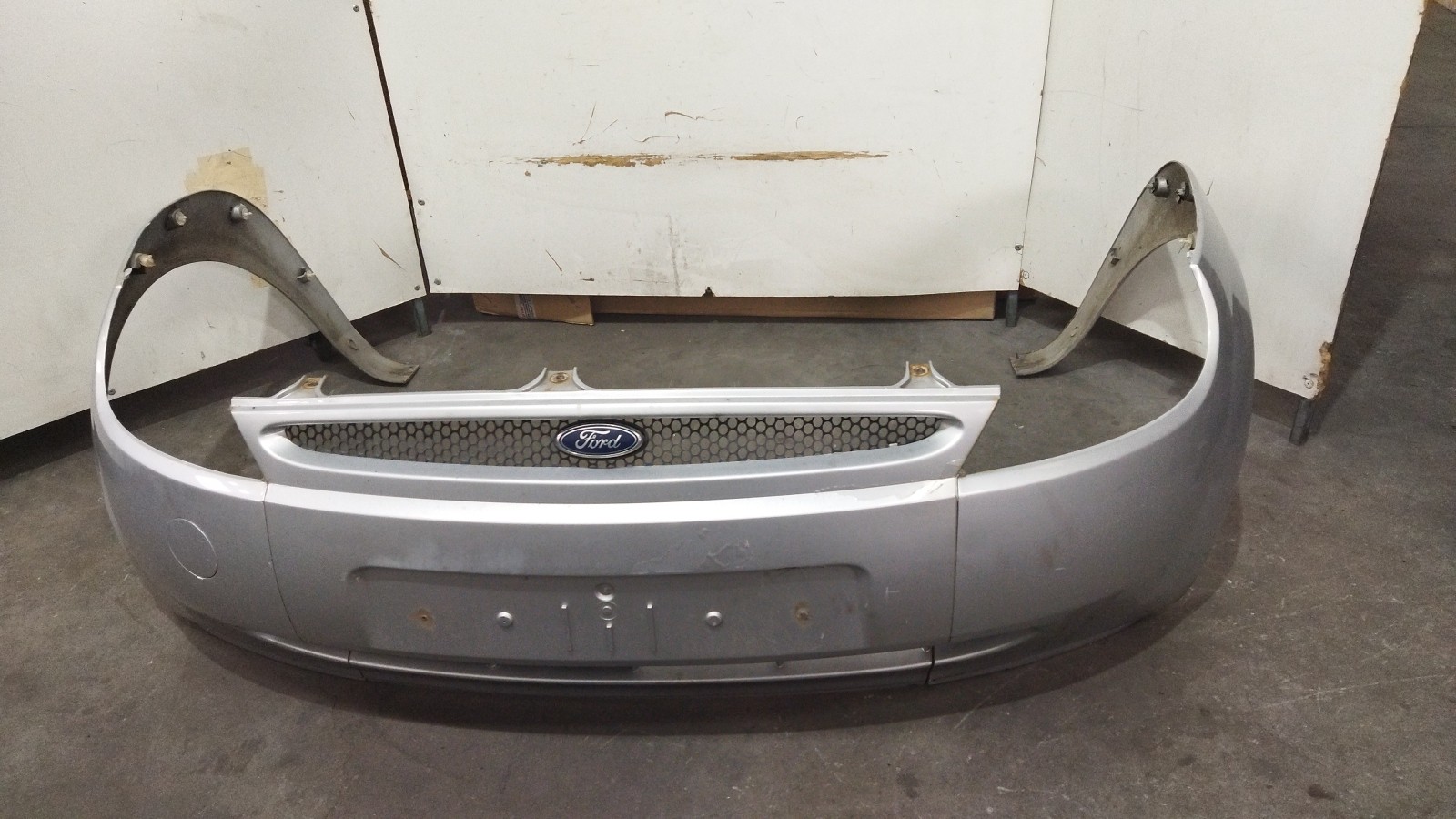 Pára-choques frente FORD Ka (RB_)