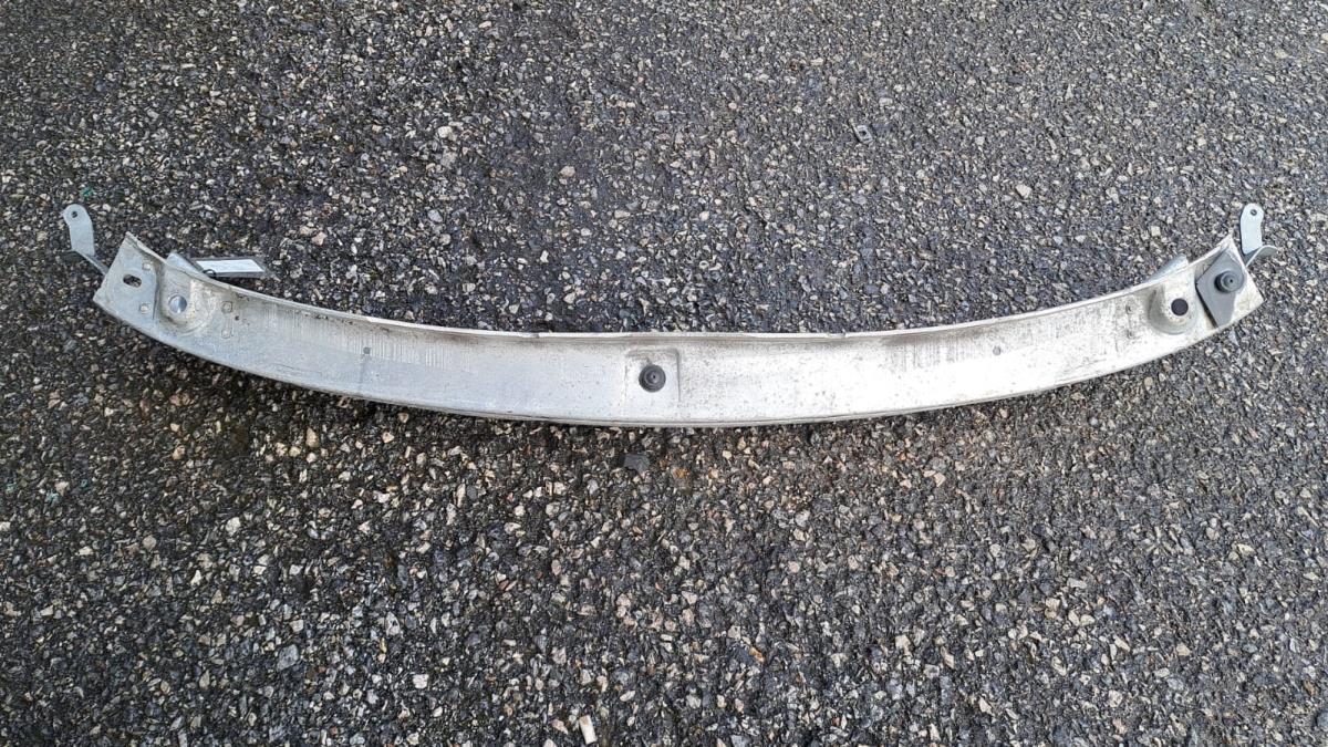 Front bumper reinforcement AUDI A4 (8E2, B6) Imagem-0