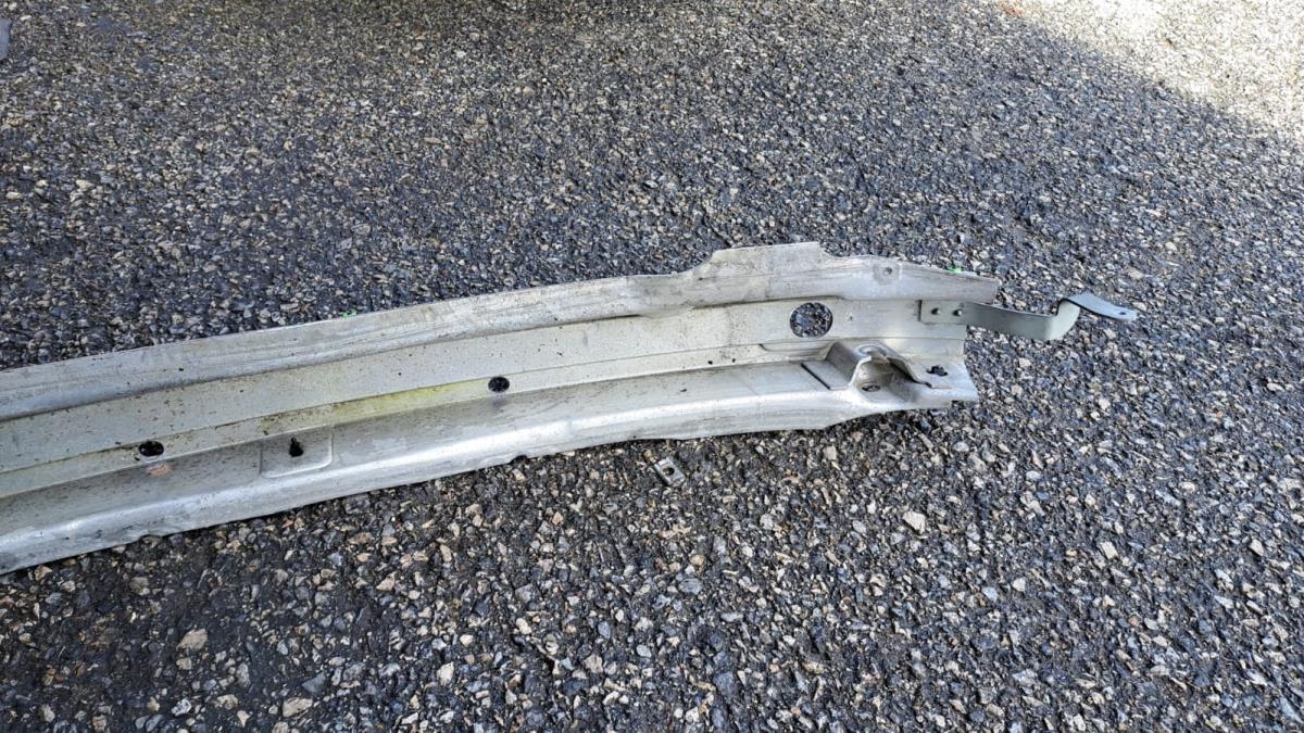 Front bumper reinforcement AUDI A4 (8E2, B6) Imagem-2