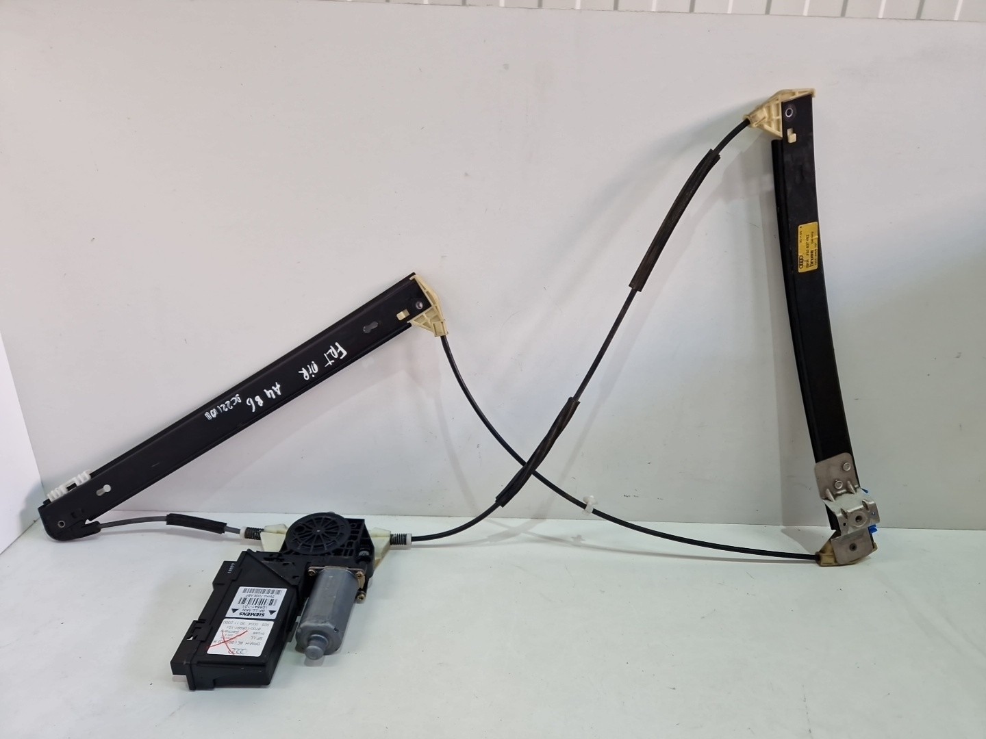 Elevador vidros frente direito AUDI A4 (8E2, B6)