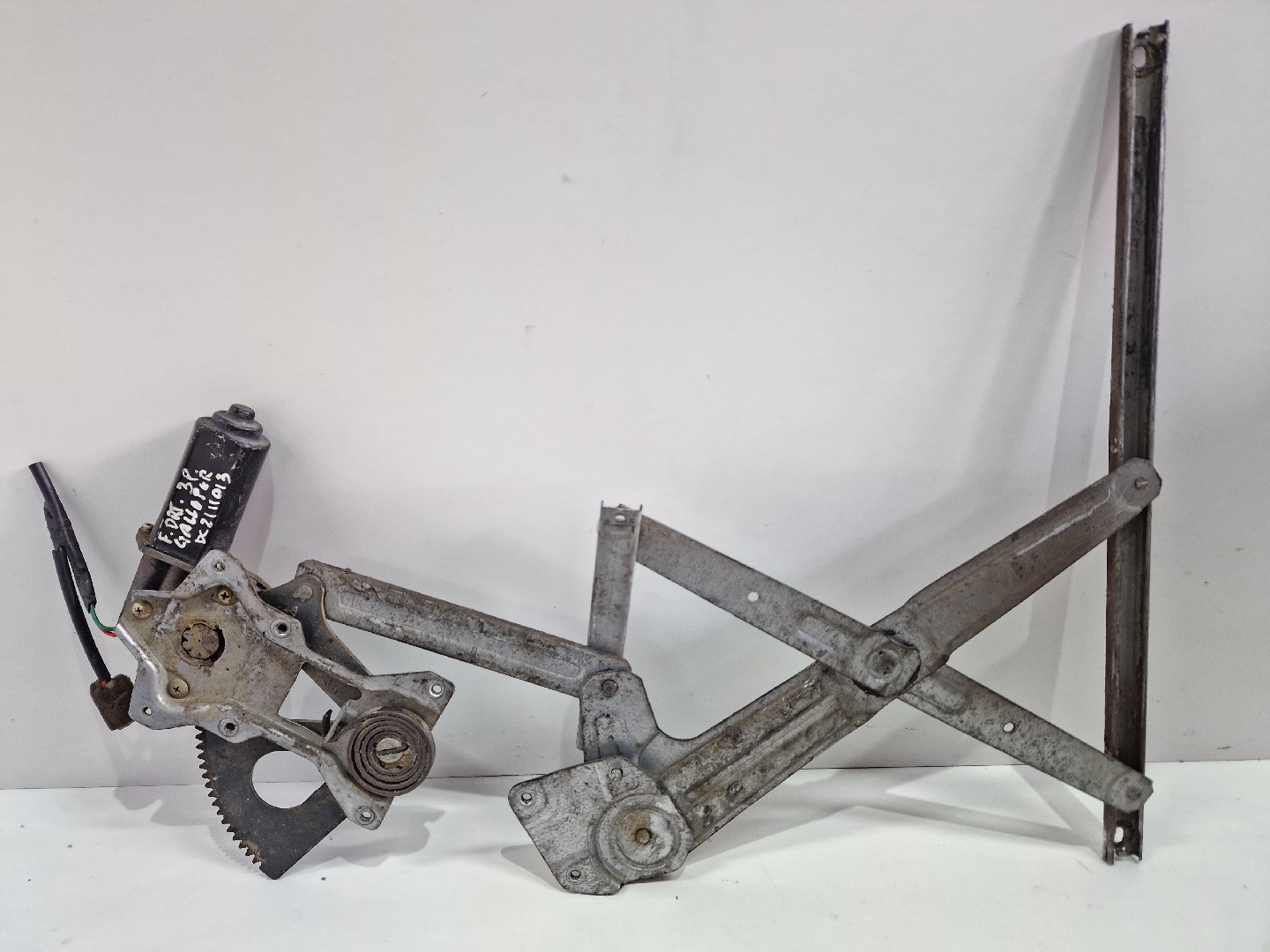 Right front window regulator HYUNDAI Galloper II (JK-01)