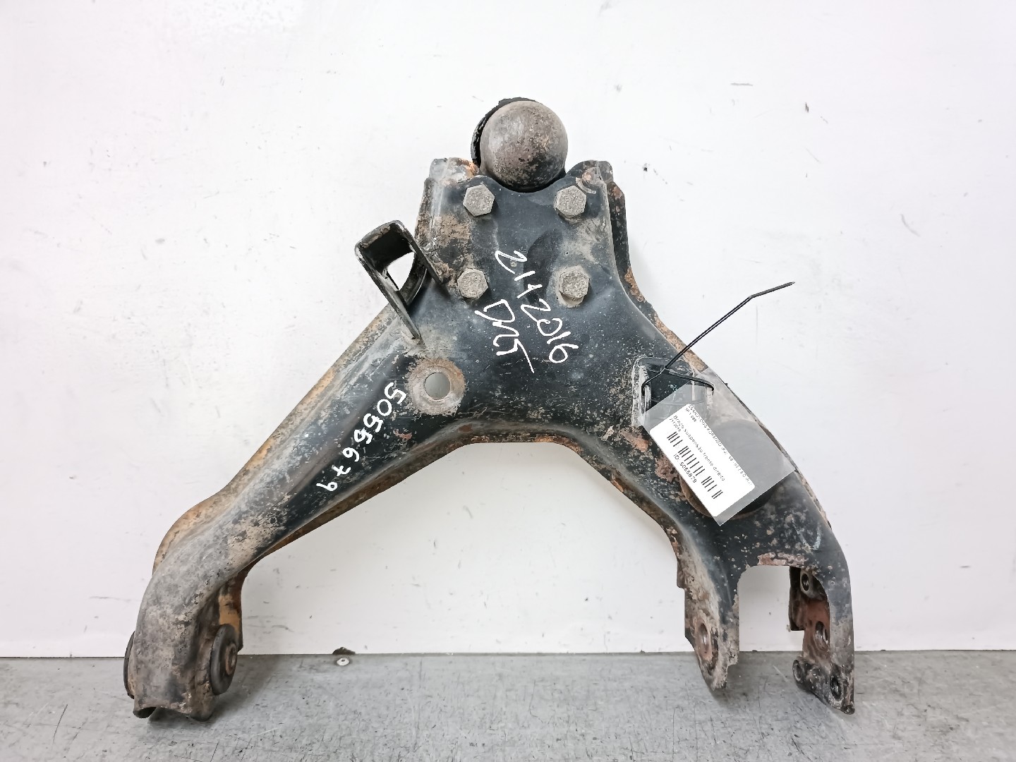 Braço de suspensão frente direito SSANGYONG Korando (KJ)