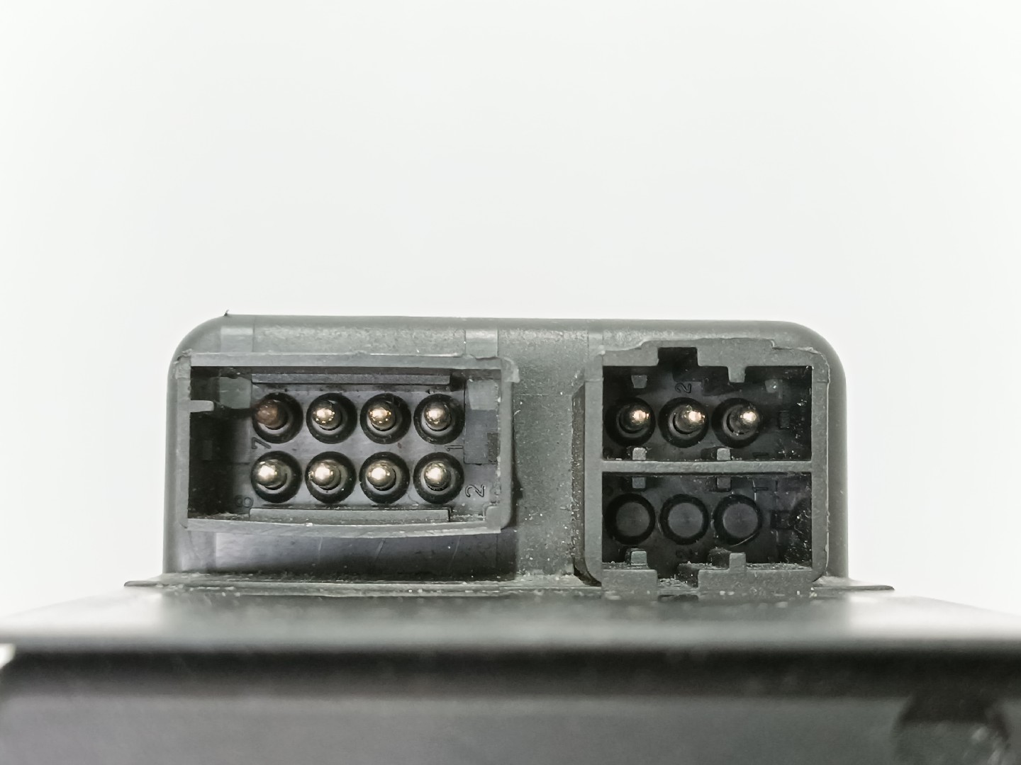 Compressor do fecho central MERCEDES-BENZ Classe C (W202) Imagem-2