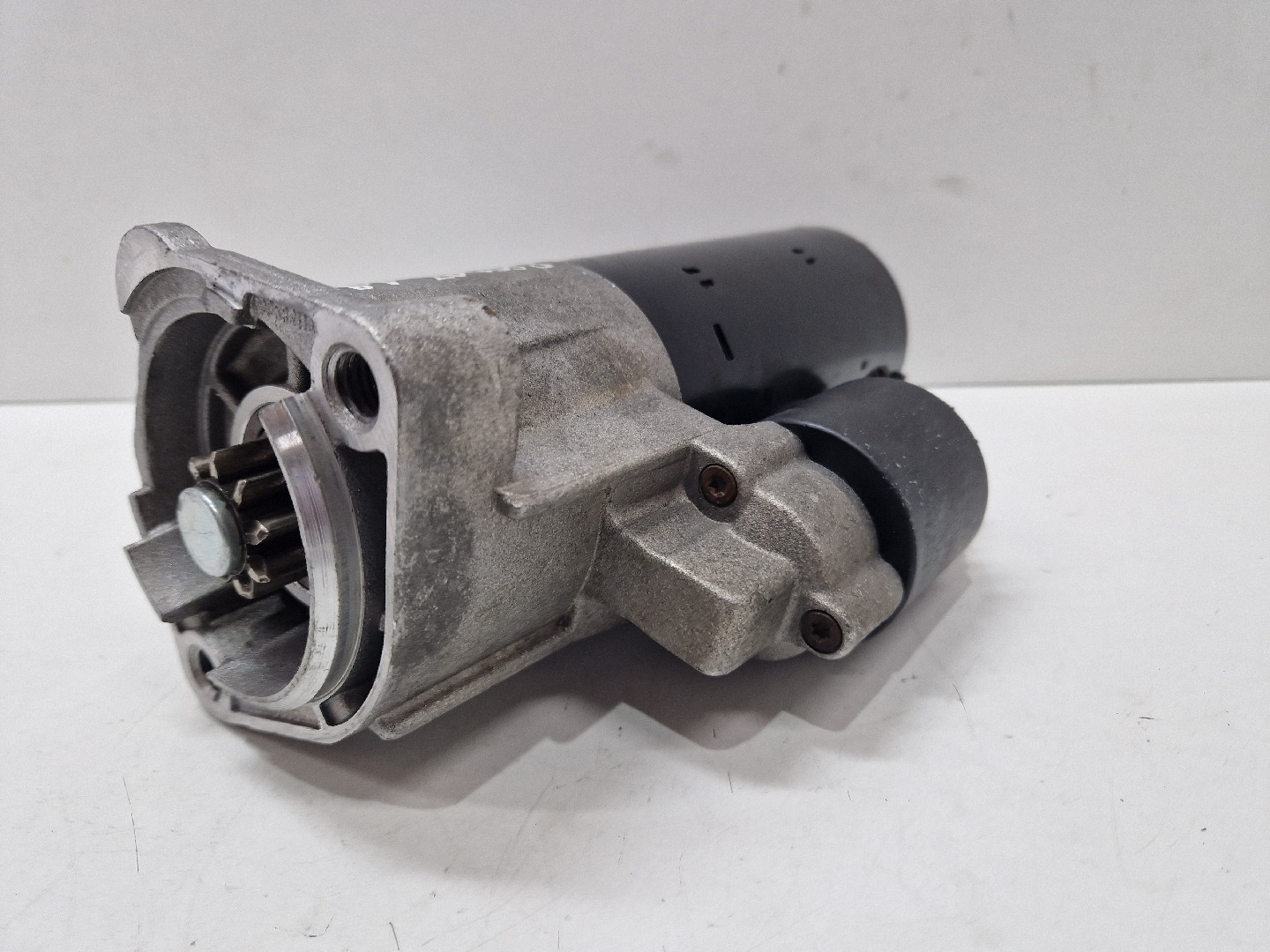 Starter Motor VOLKSWAGEN Passat (3B3) Imagem-1
