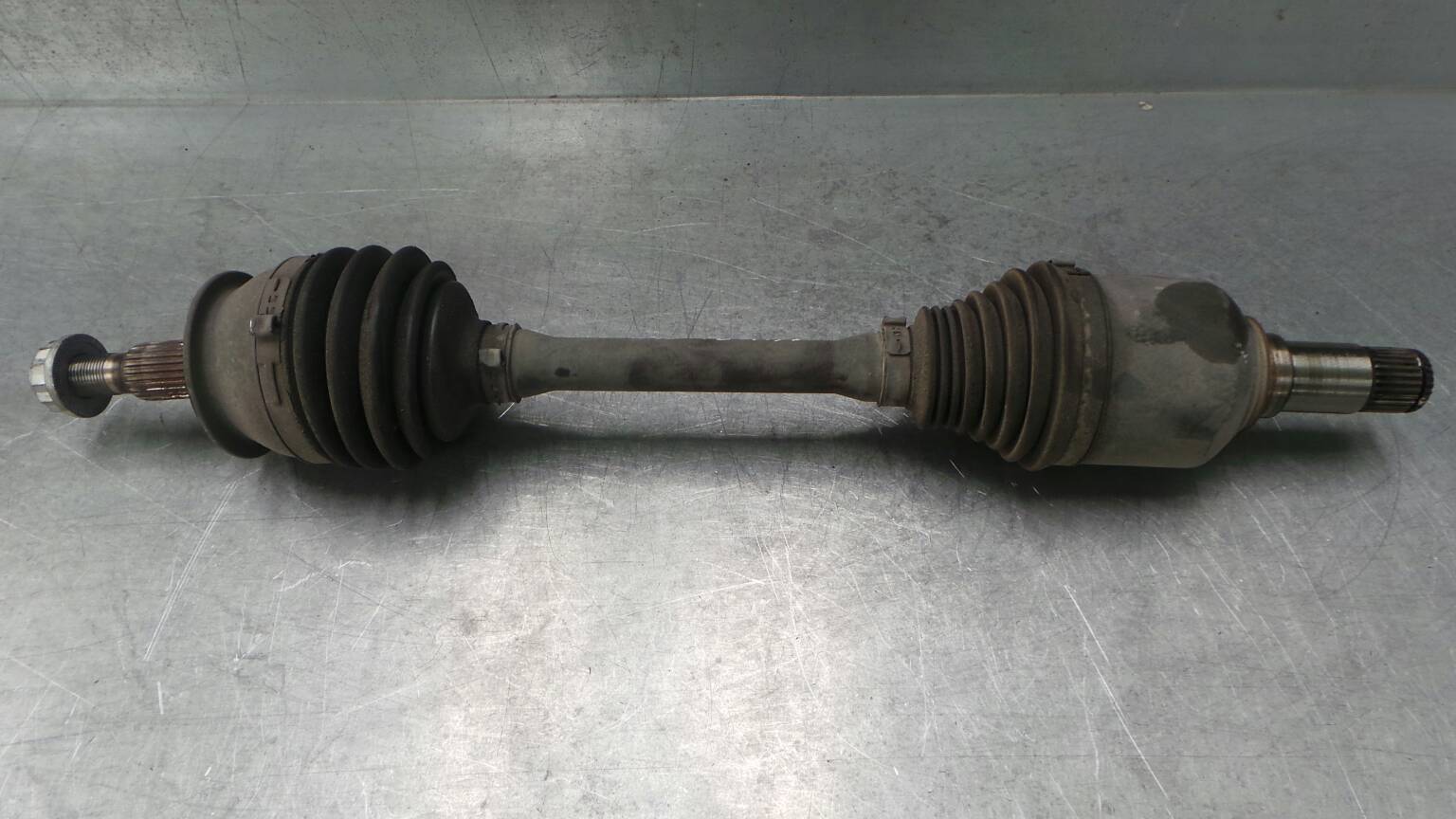 Transmissão frente esquerda MERCEDES-BENZ Classe B (W245)