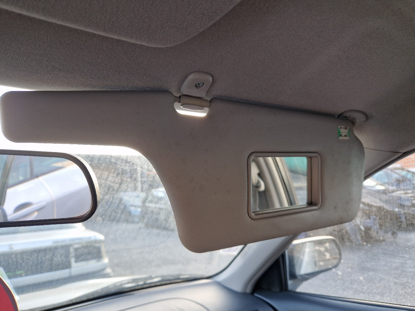 Pála de sol direita MAZDA 323 F VI (BJ)