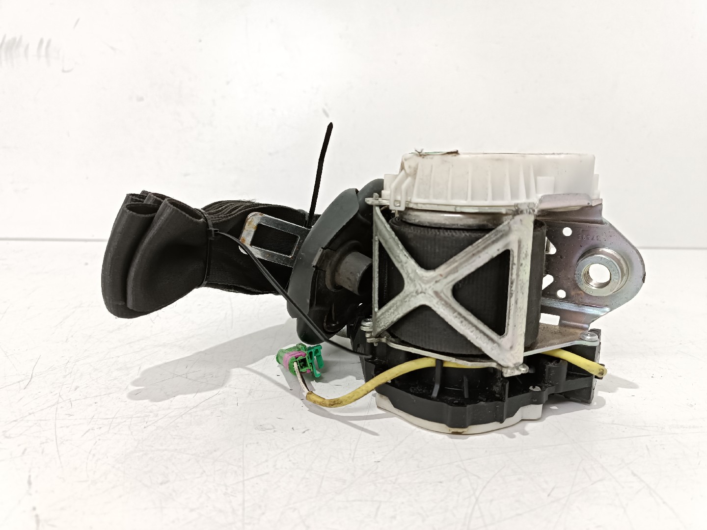 Left front seatbelt pretensioner SKODA Fabia II Hatchback (542, 5J)