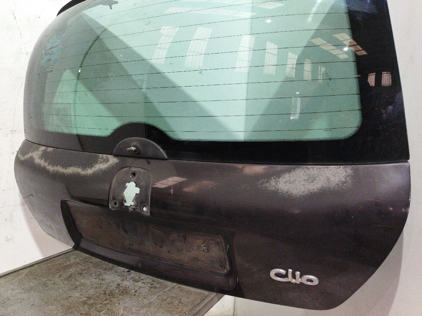 Tailgate / Trunk lid RENAULT Clio II (BB0/1/2_, CB0/1/2_) Imagem-2