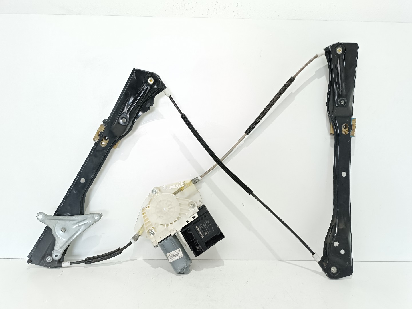 Elevador vidros frente direito VOLKSWAGEN Passat (3C2)