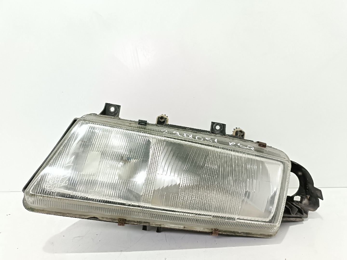 Ótica / farol esquerda LANCIA Delta II (836_)