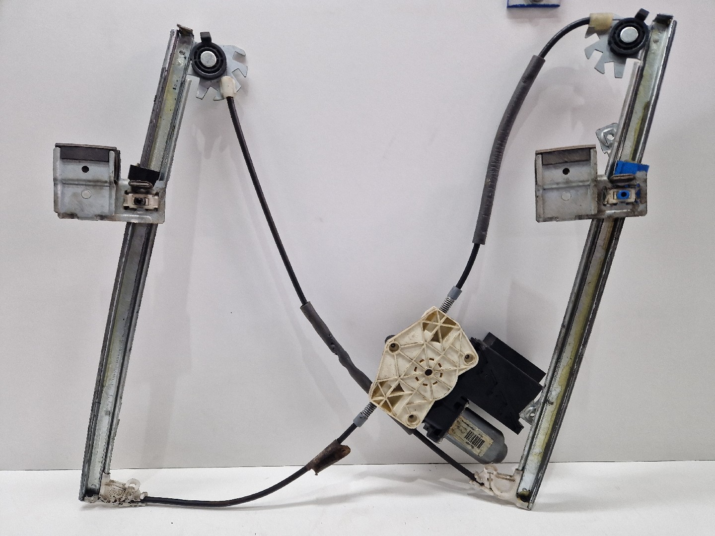 Left front window regulator SKODA Fabia I Break (6Y5)