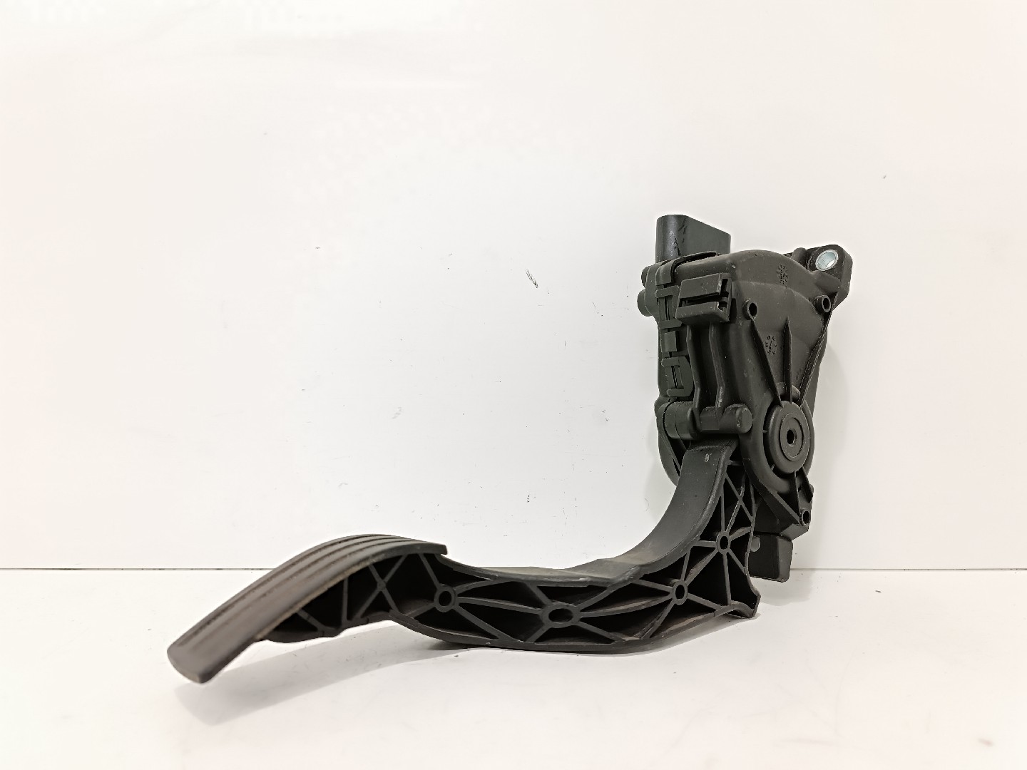 Accelerator Pedal FORD Fiesta V (JH_, JD_)