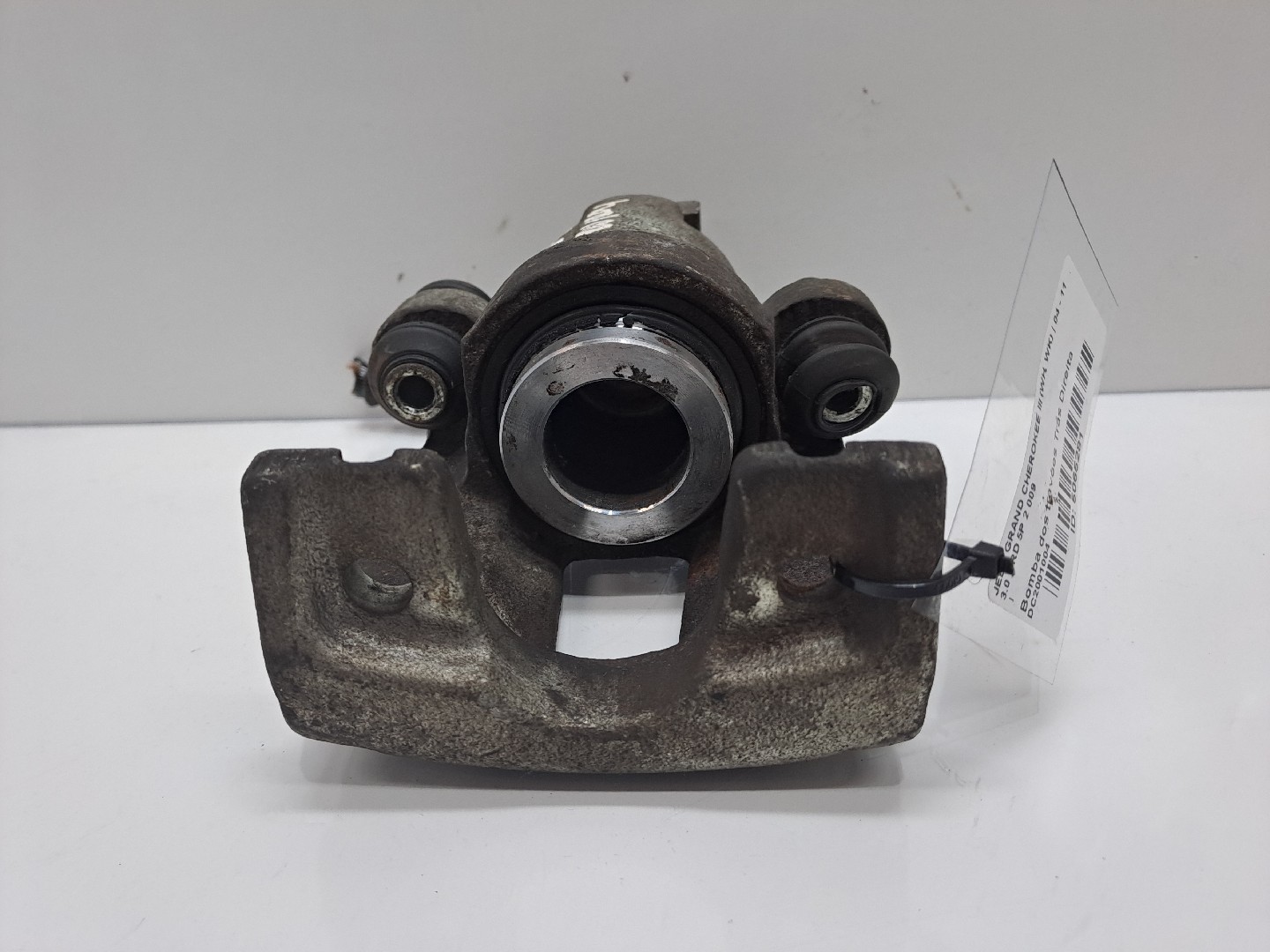 Bomba dos travões Trás Direita JEEP Grand Cherokee III (WH, WK) Imagem-1