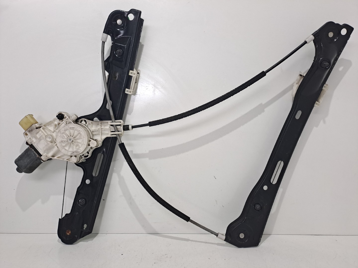 Right front window regulator BMW 1 (E87)