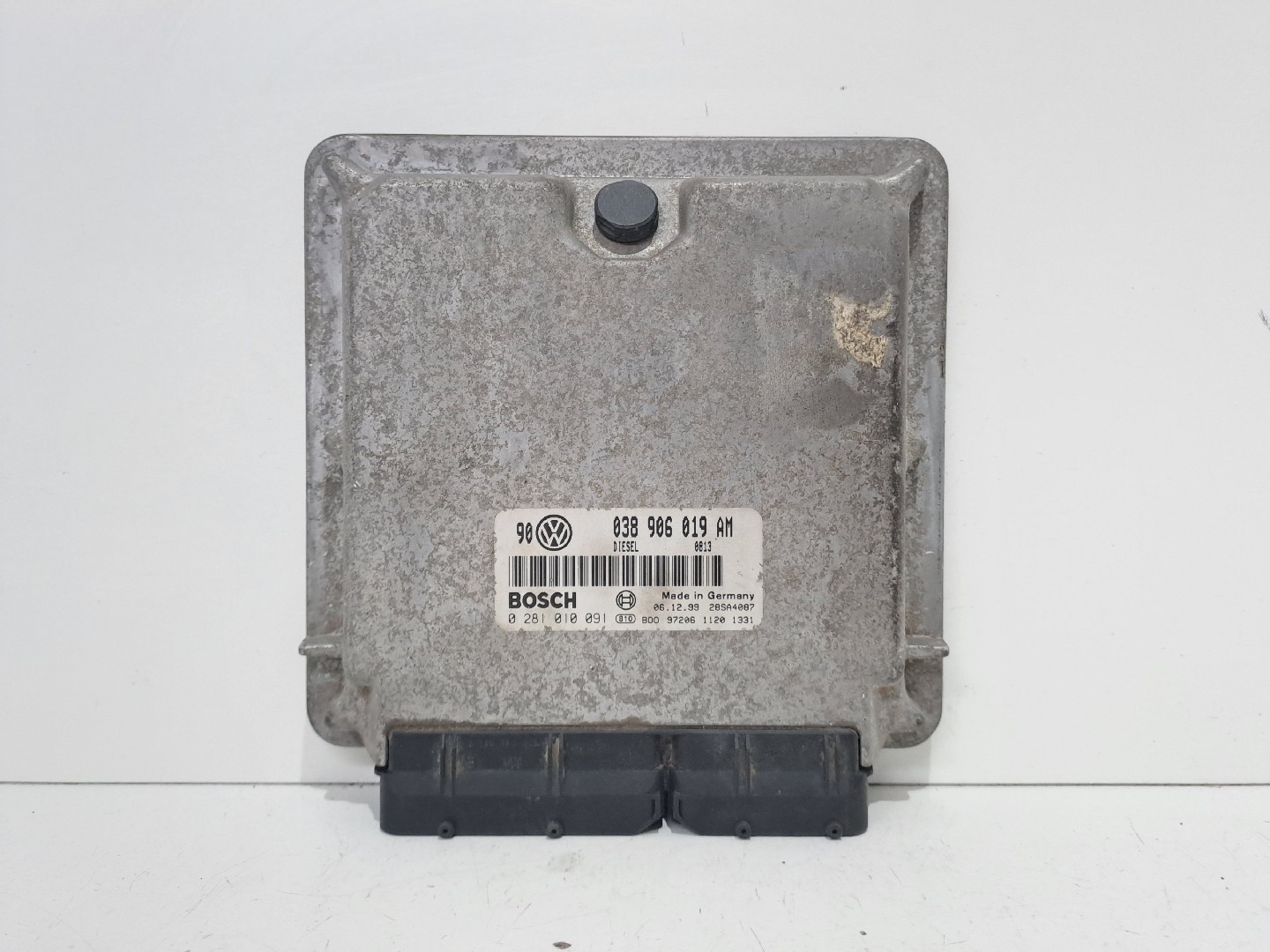 Engine control unit / ECU VOLKSWAGEN Golf IV (1J1)