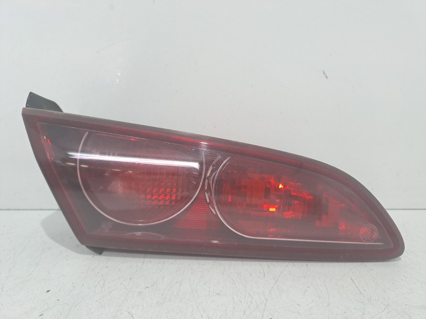 Farolim da mala esquerdo ALFA ROMEO 159 Sportwagon (939_)