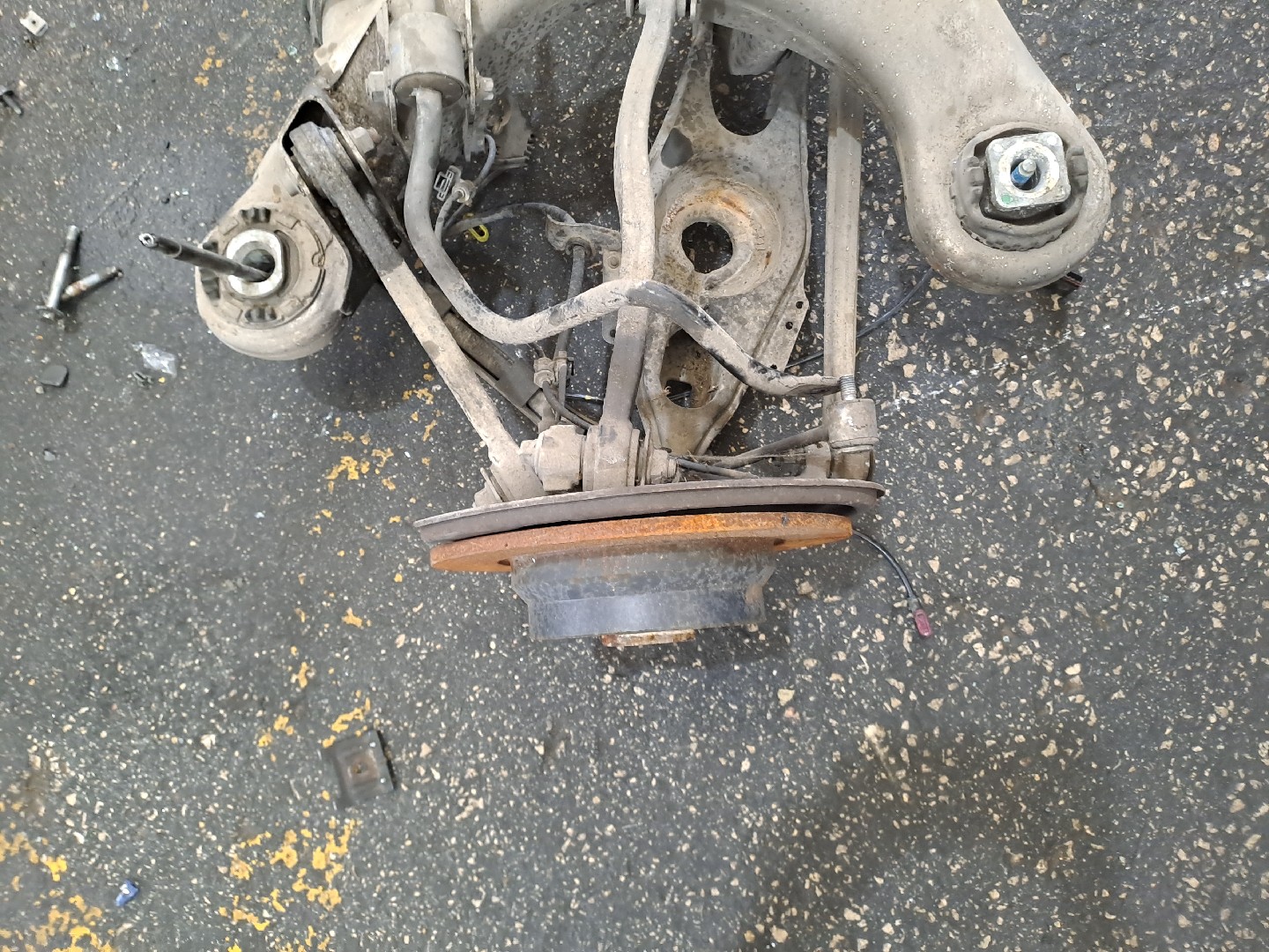 Manga de eixo trás esquerda MERCEDES-BENZ Classe E (W211)