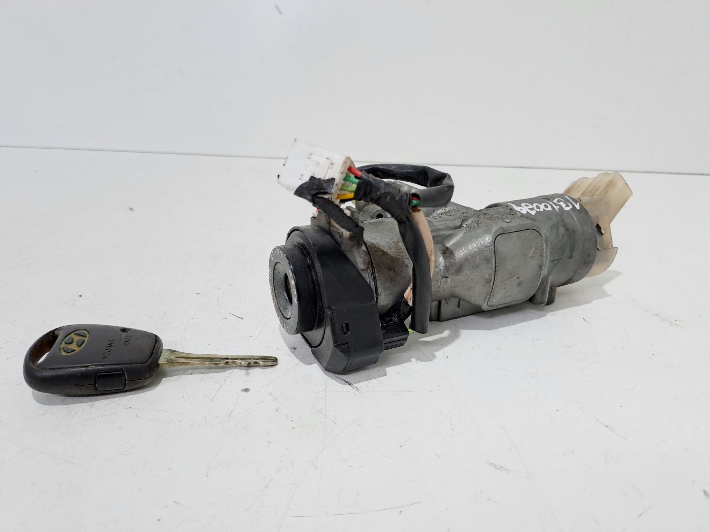 Ignition barrel HYUNDAI H-1 Combi (TQ)