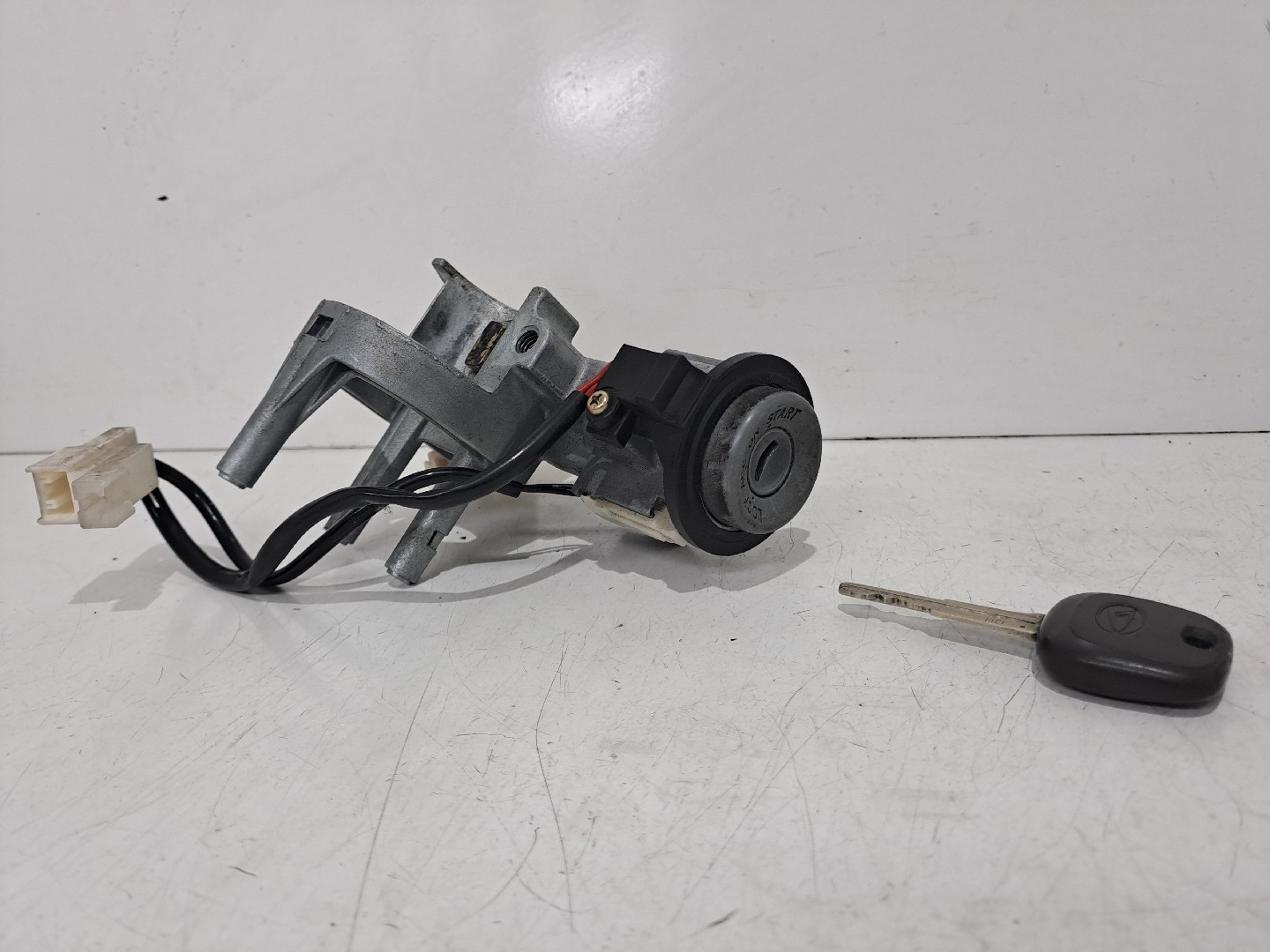 Canhão da ignição DAIHATSU Cuore VI (L251, L250_, L260_)