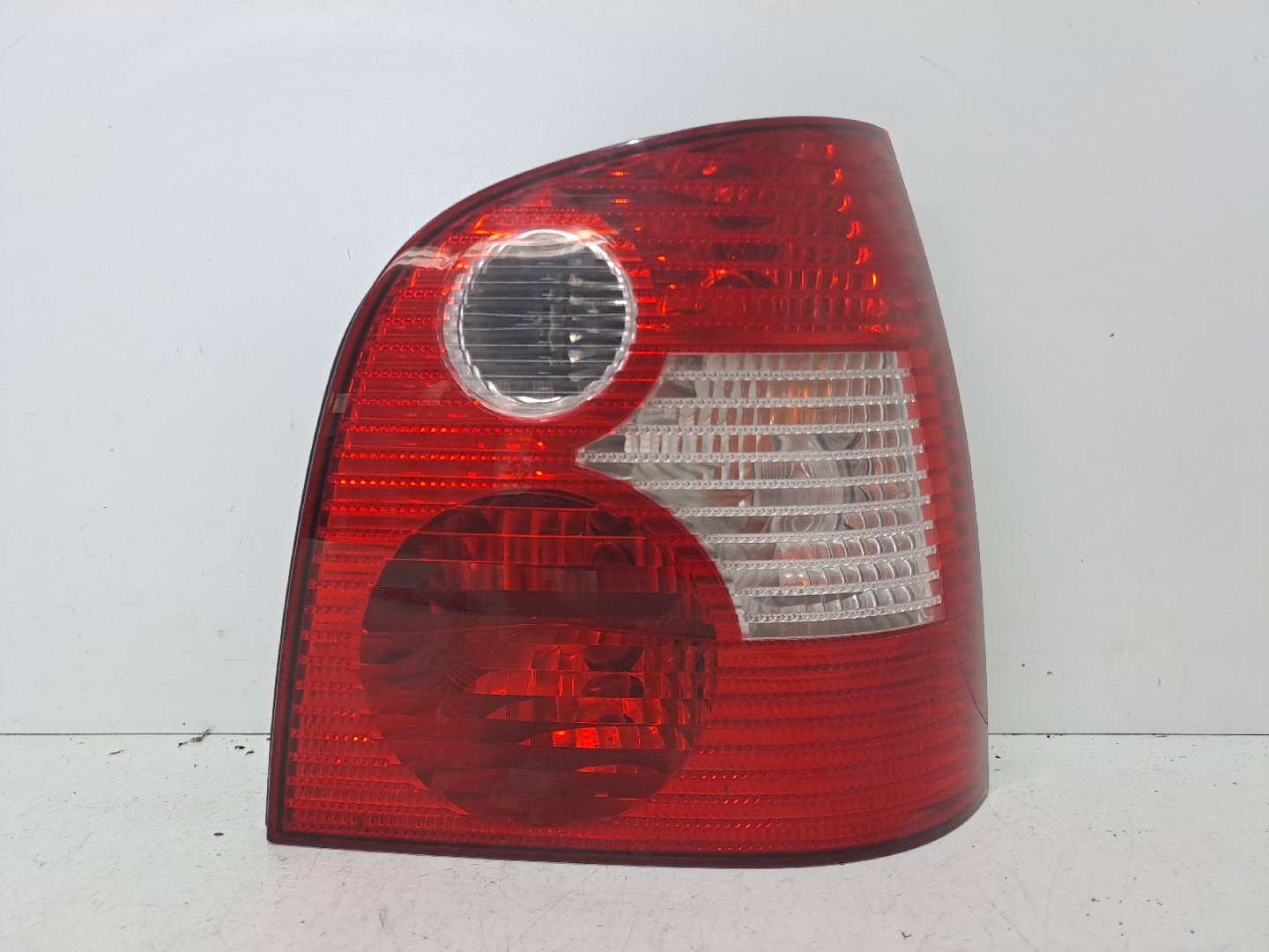 Right Tail light VOLKSWAGEN Polo (9N)