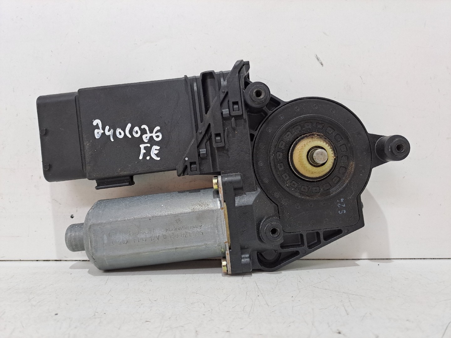 Elevador vidros frente esquerdo VOLKSWAGEN Passat (3B2)