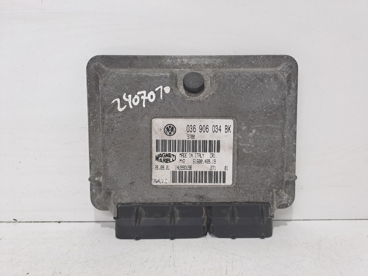 Engine control unit / ECU SKODA Fabia I Break (6Y5)