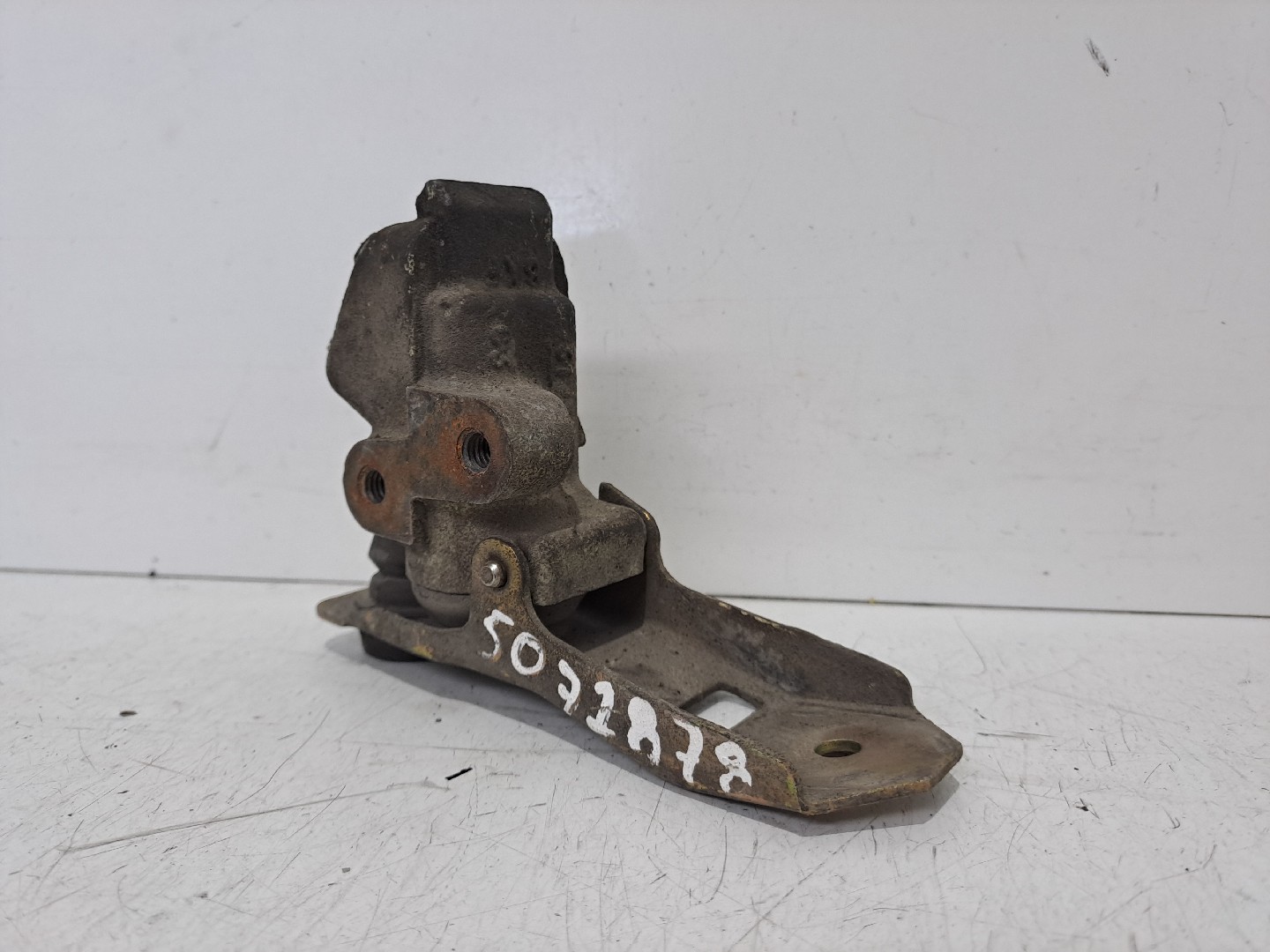 Brake booster / vacuum pump VOLKSWAGEN Transporter IV (70XA)