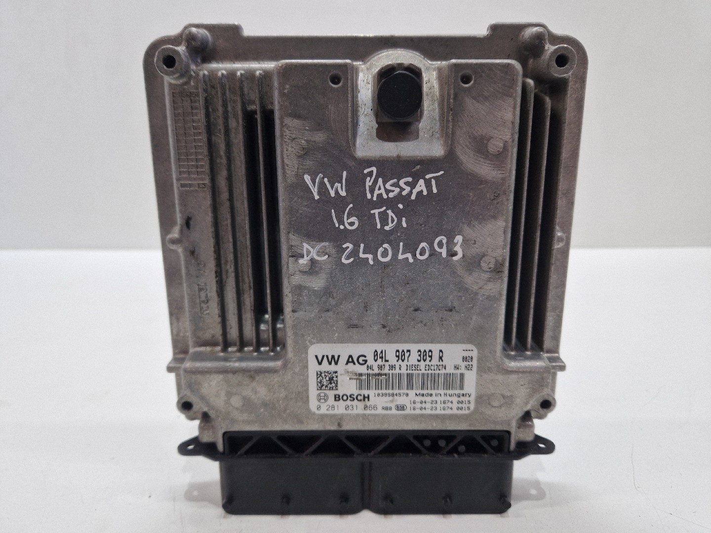 Engine control unit / ECU VOLKSWAGEN Passat Variant (3G5, CB5)