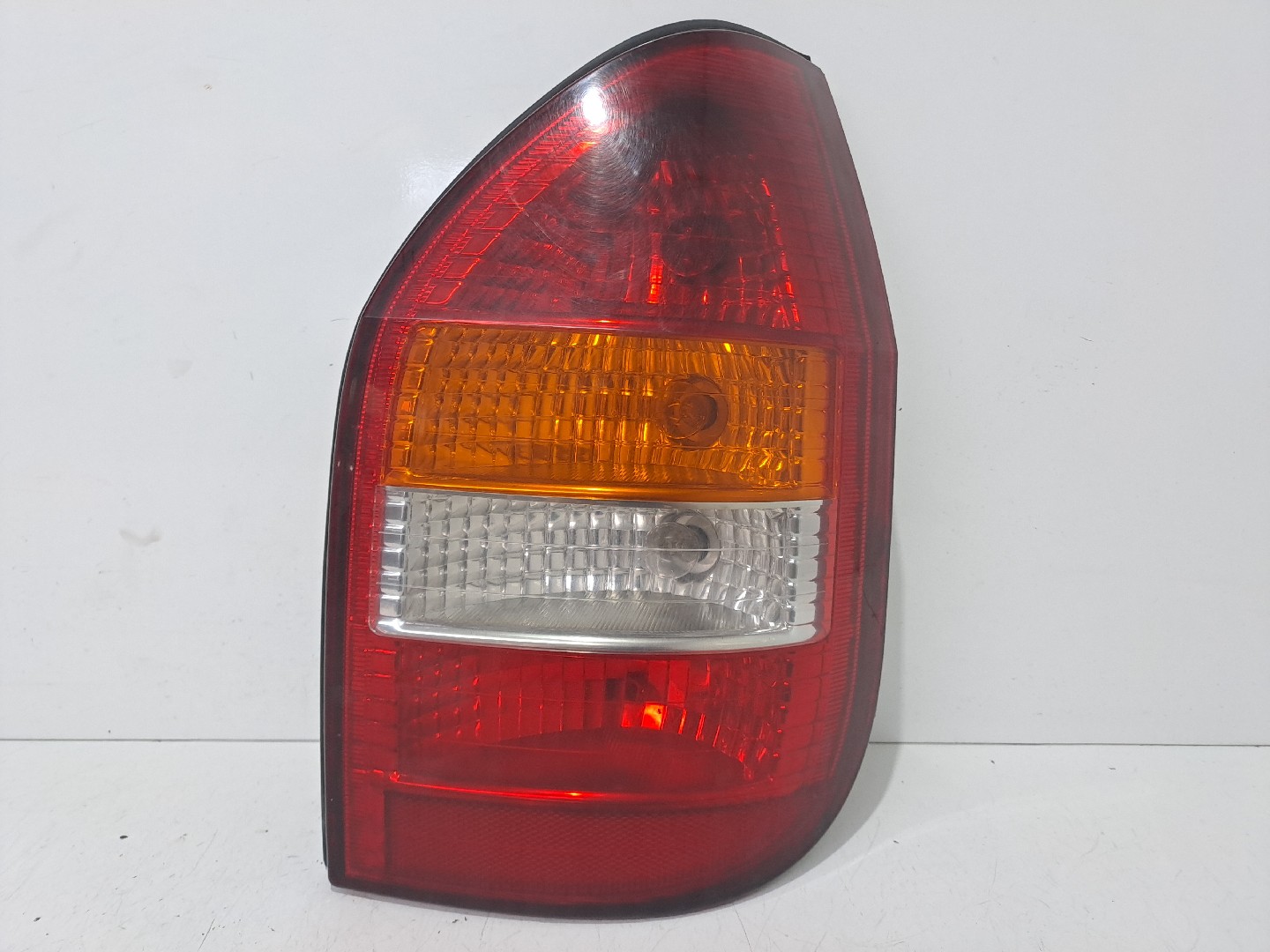 Right Tail light OPEL Zafira A (F75_)