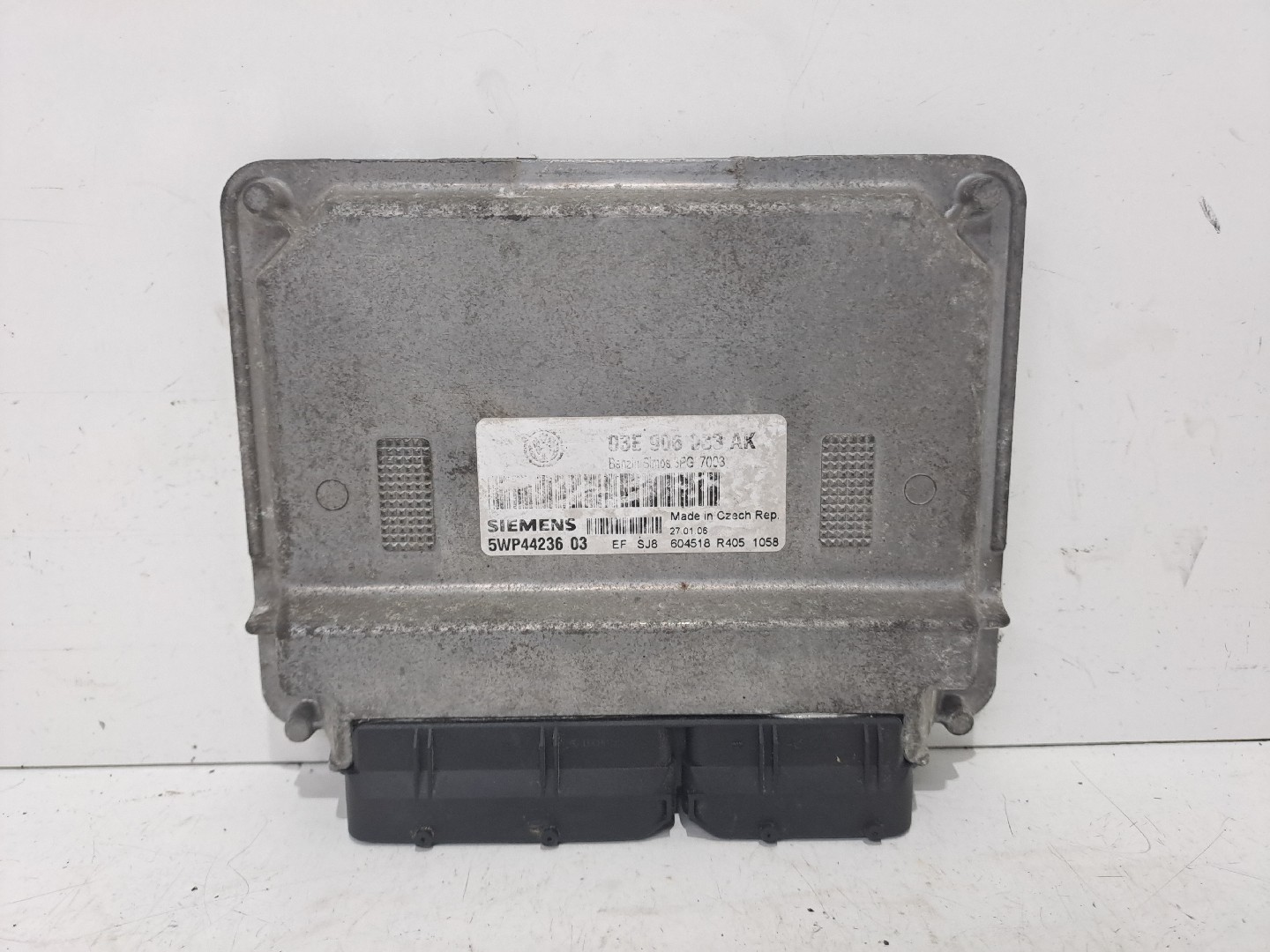 Engine control unit / ECU VOLKSWAGEN Polo (9N)