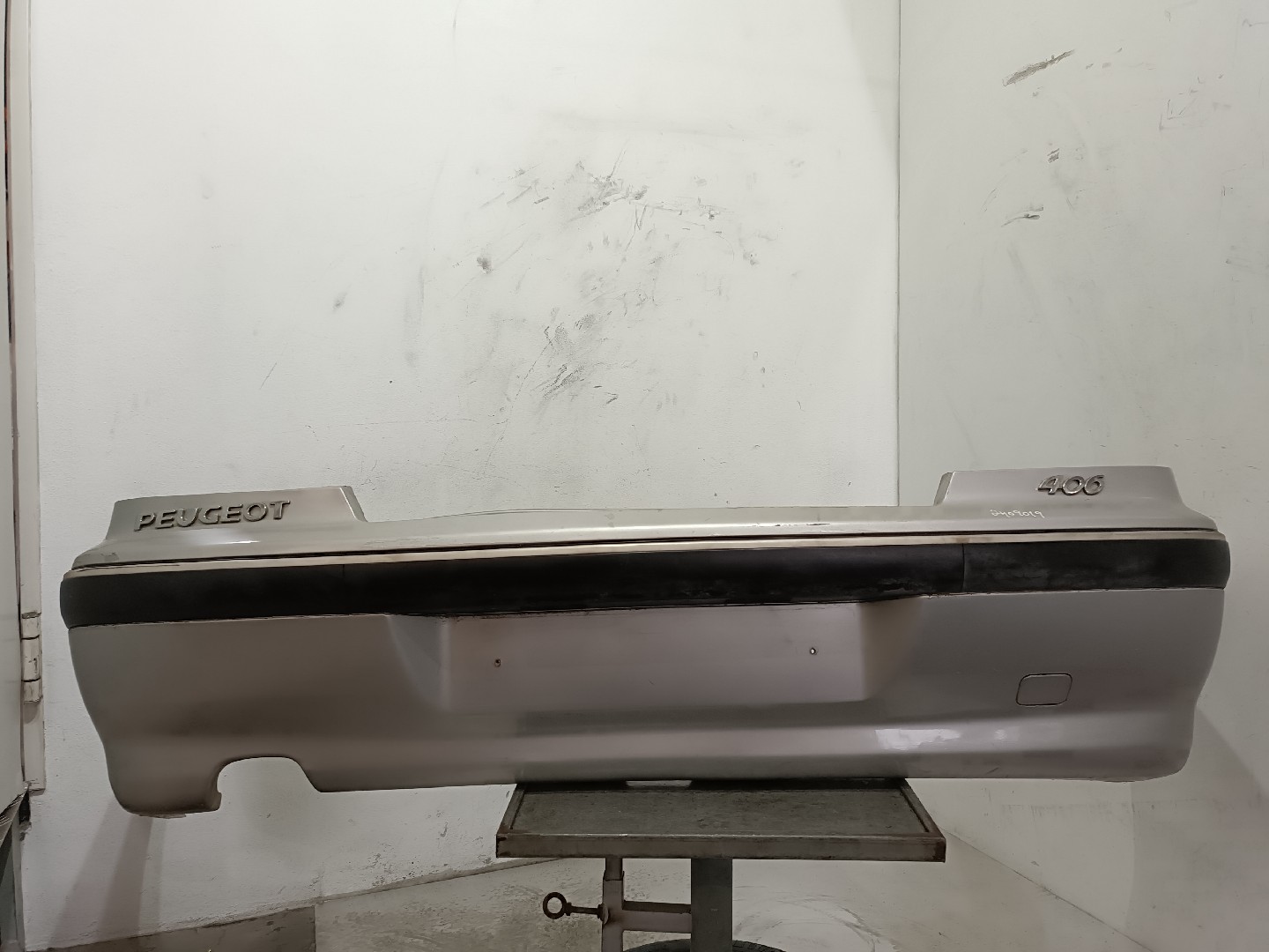 Pára-choques trás PEUGEOT 406 (8B)