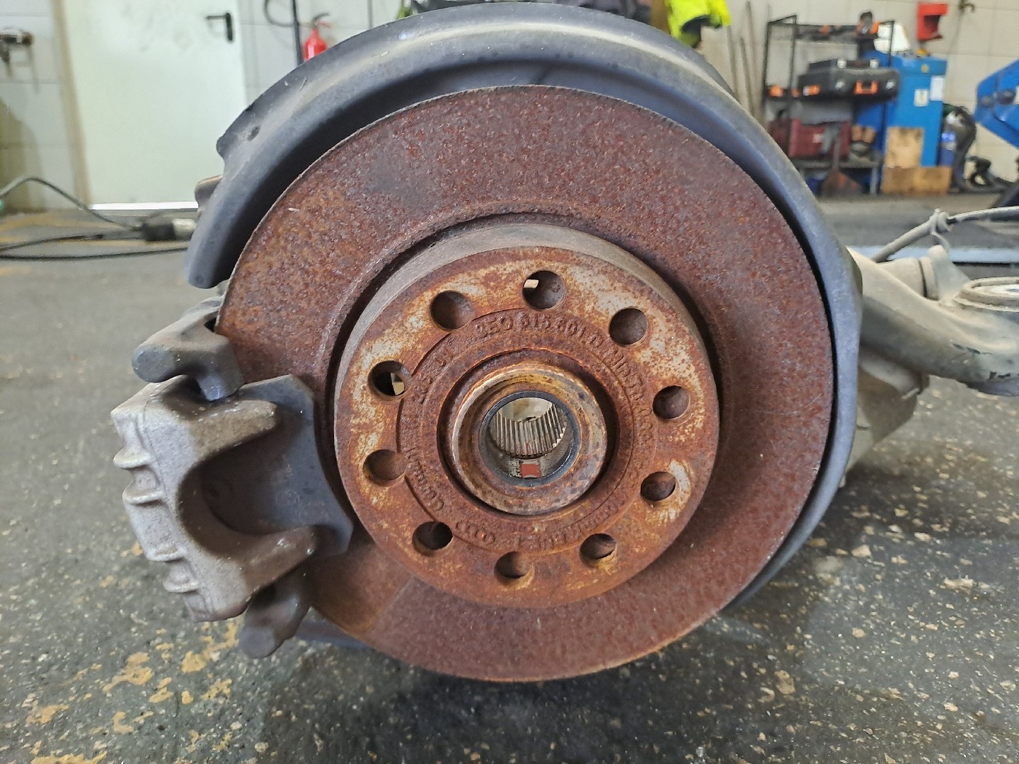 Manga de eixo trás direita AUDI A4 Avant (8E5, B6)