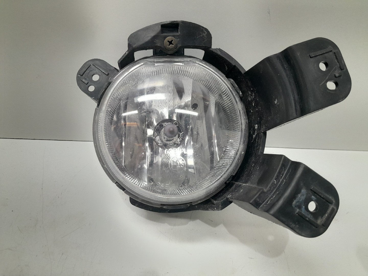 Farol nevoeiro frente direito CHEVROLET Trax